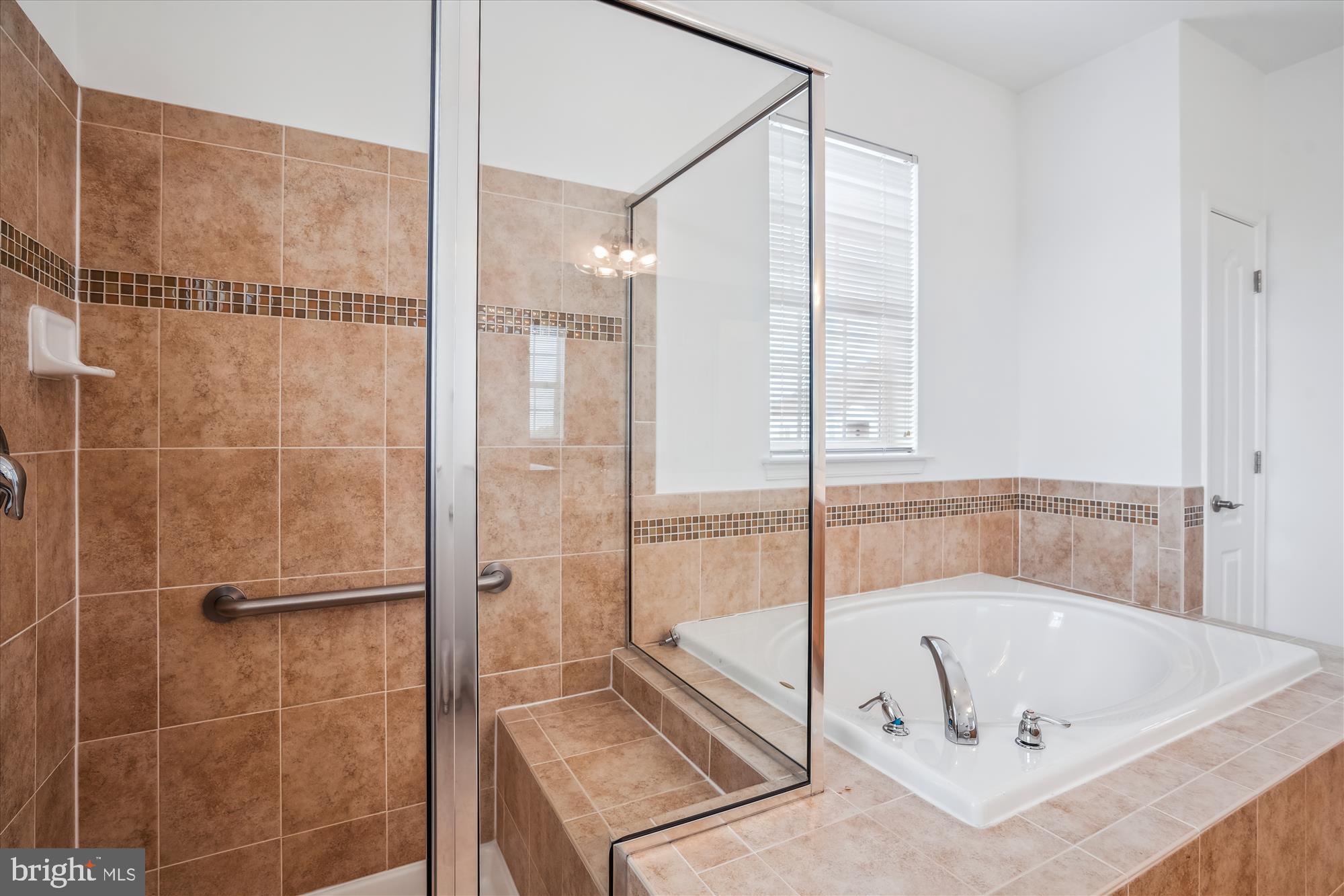 GATHERINGS AT FOREST GLEN - Residential