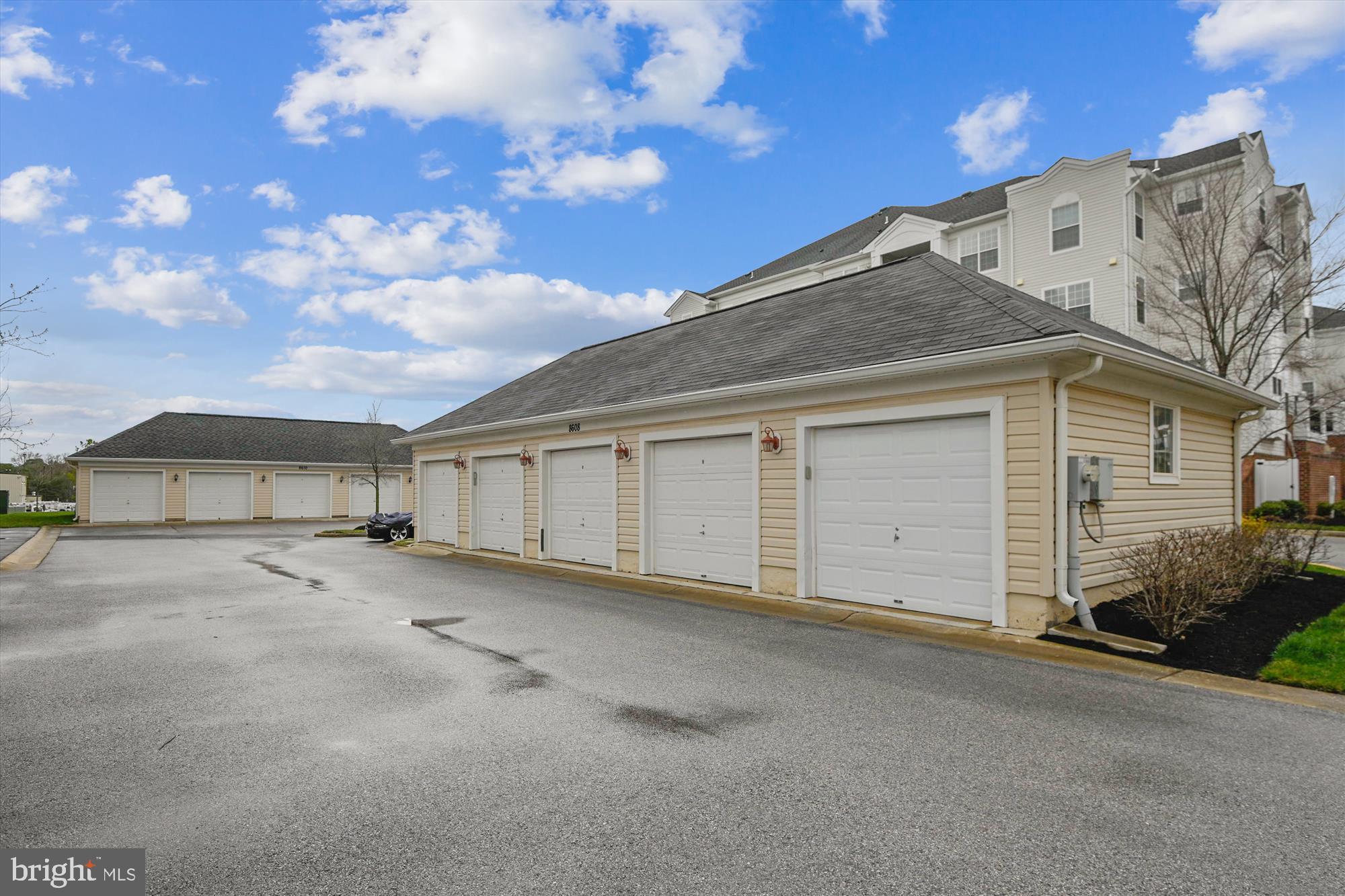 GATHERINGS AT FOREST GLEN - Residential