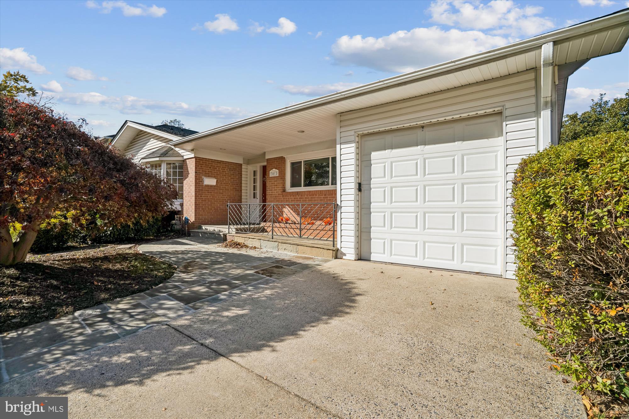 KENWOOD PARK - Residential Lease