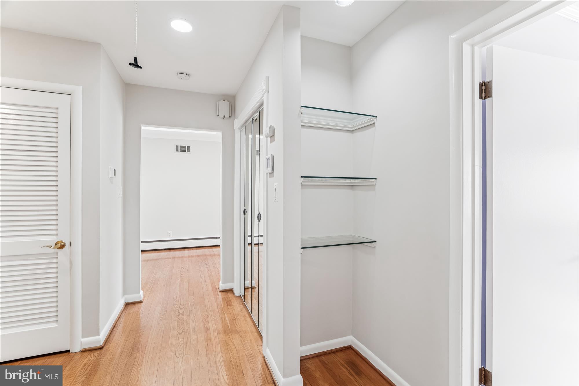 KENWOOD PARK - Residential Lease