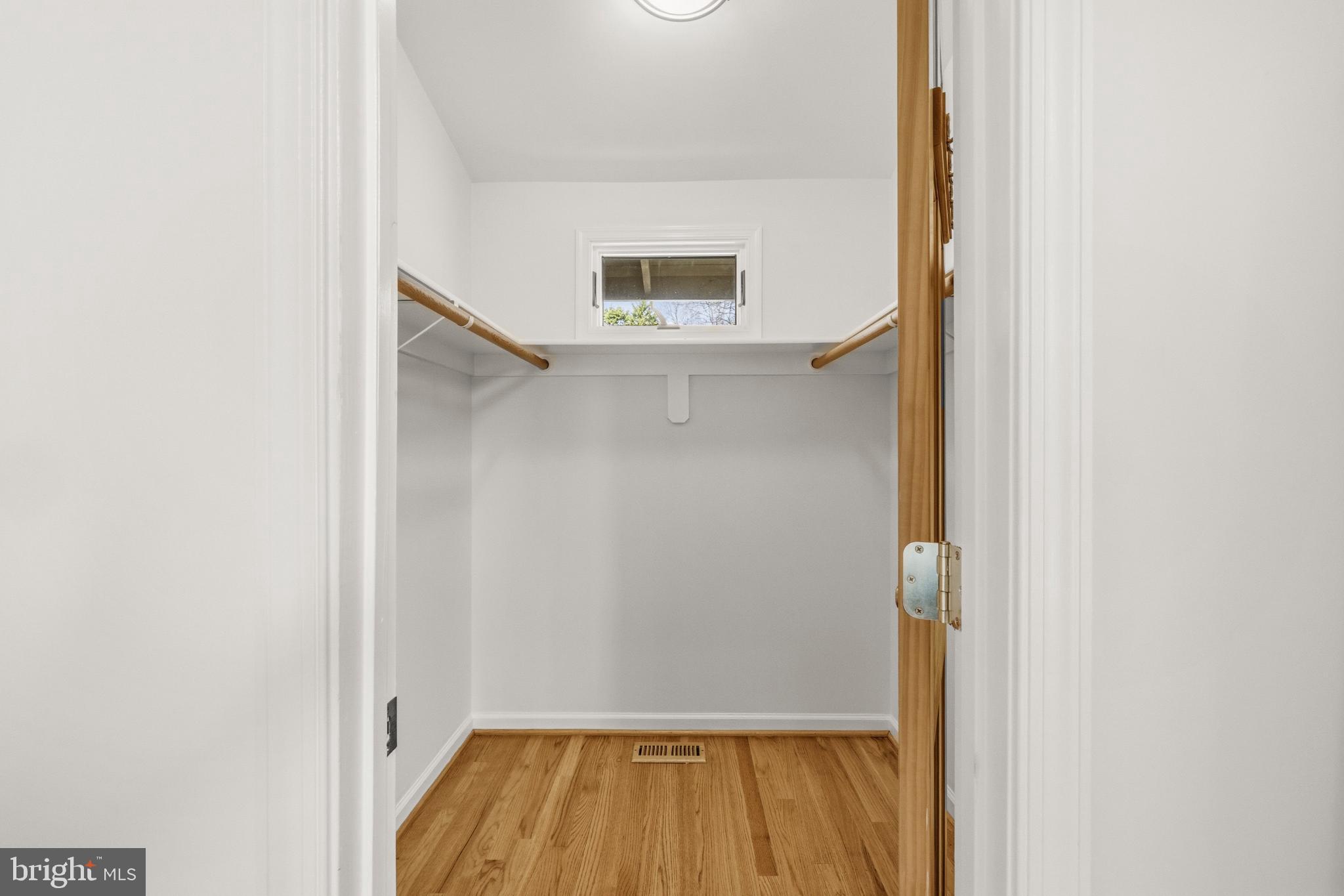 LEE MEADOWS - Residential