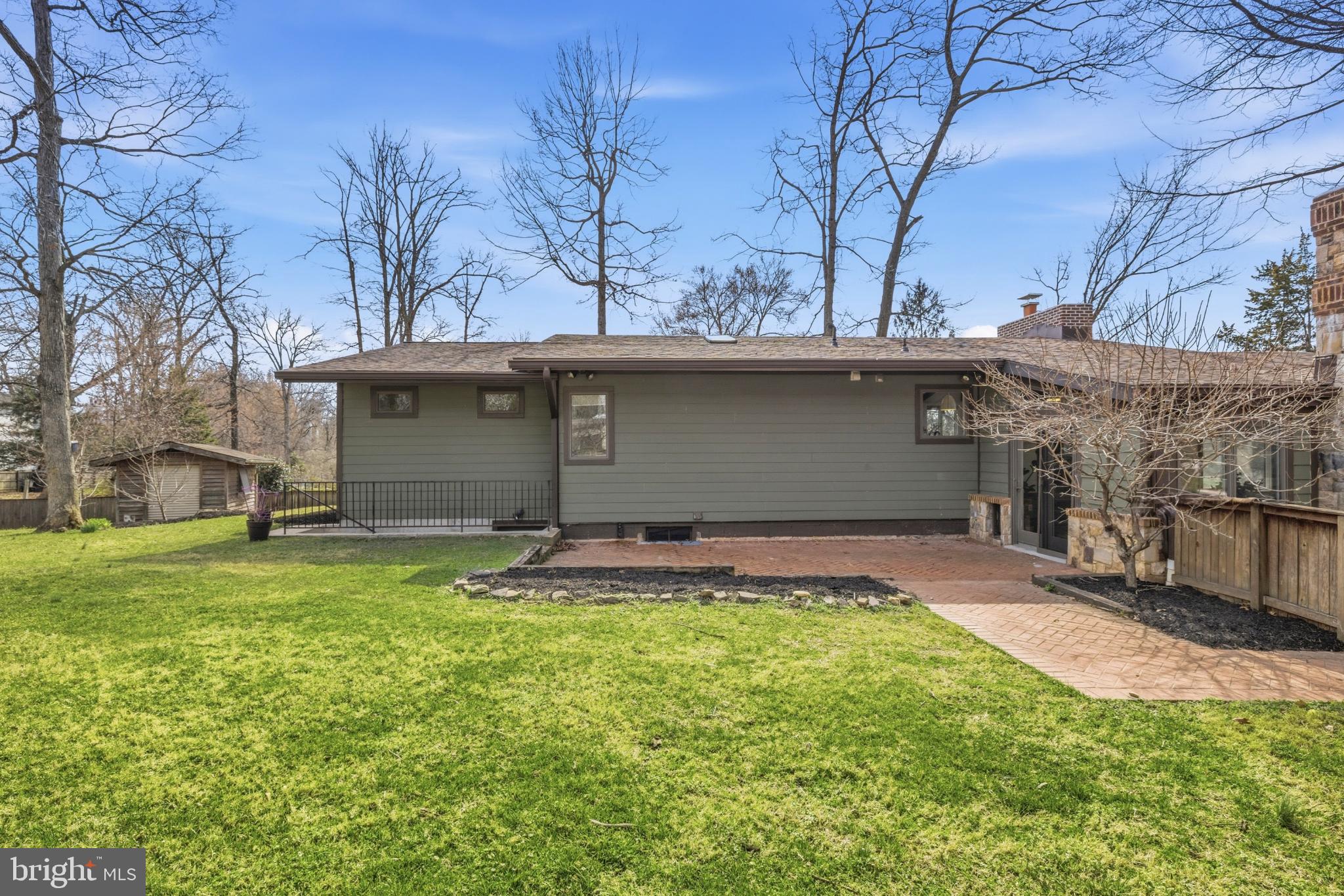 LEE MEADOWS - Residential