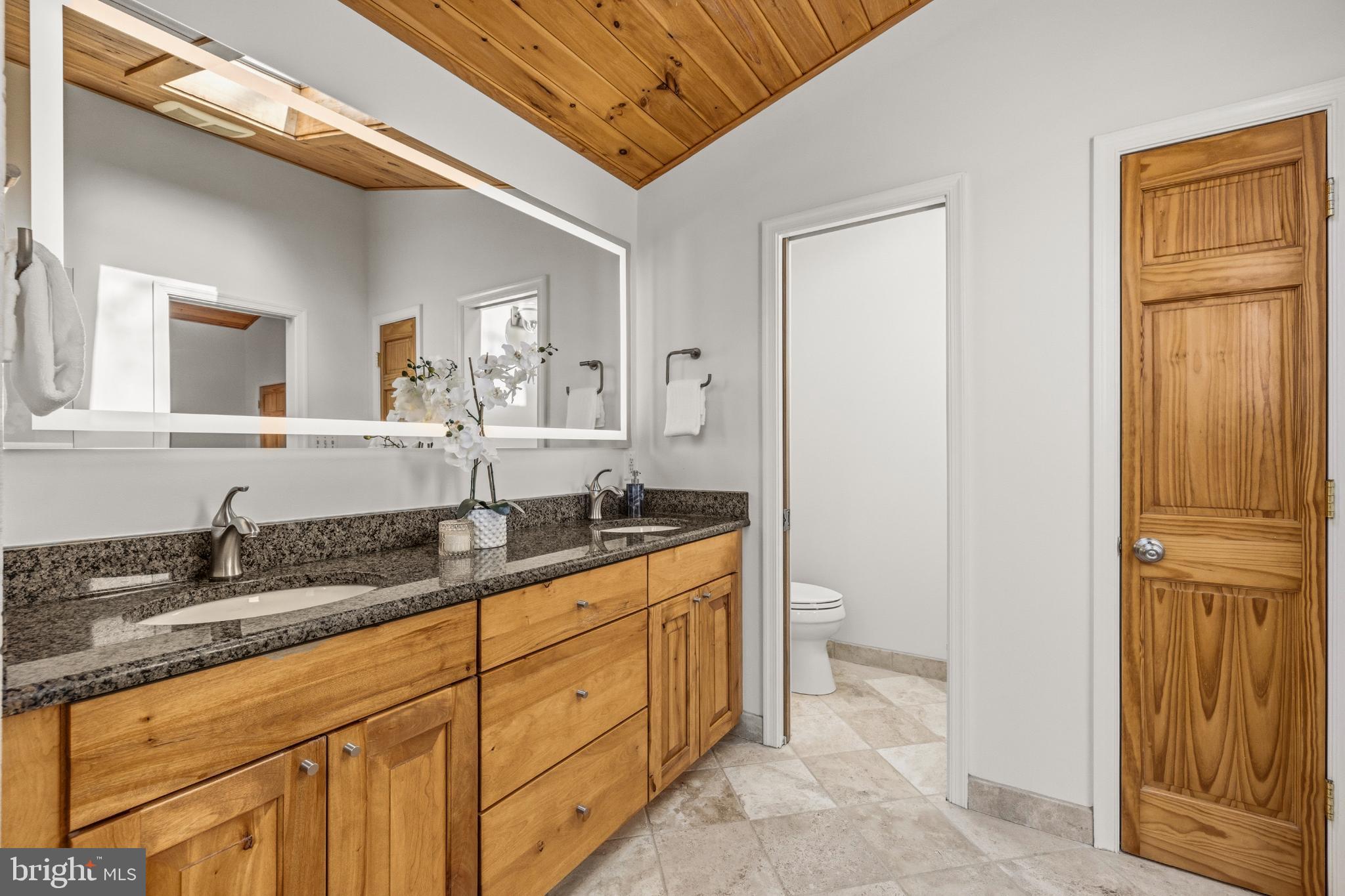 LEE MEADOWS - Residential