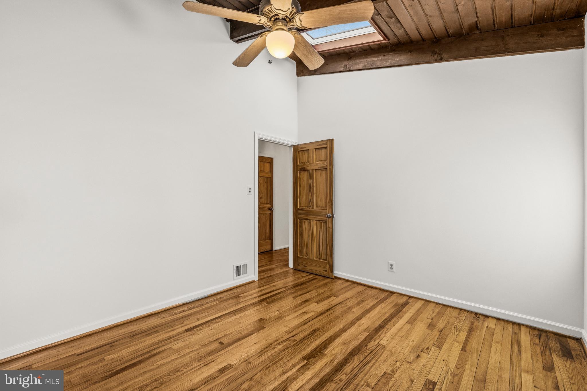 LEE MEADOWS - Residential