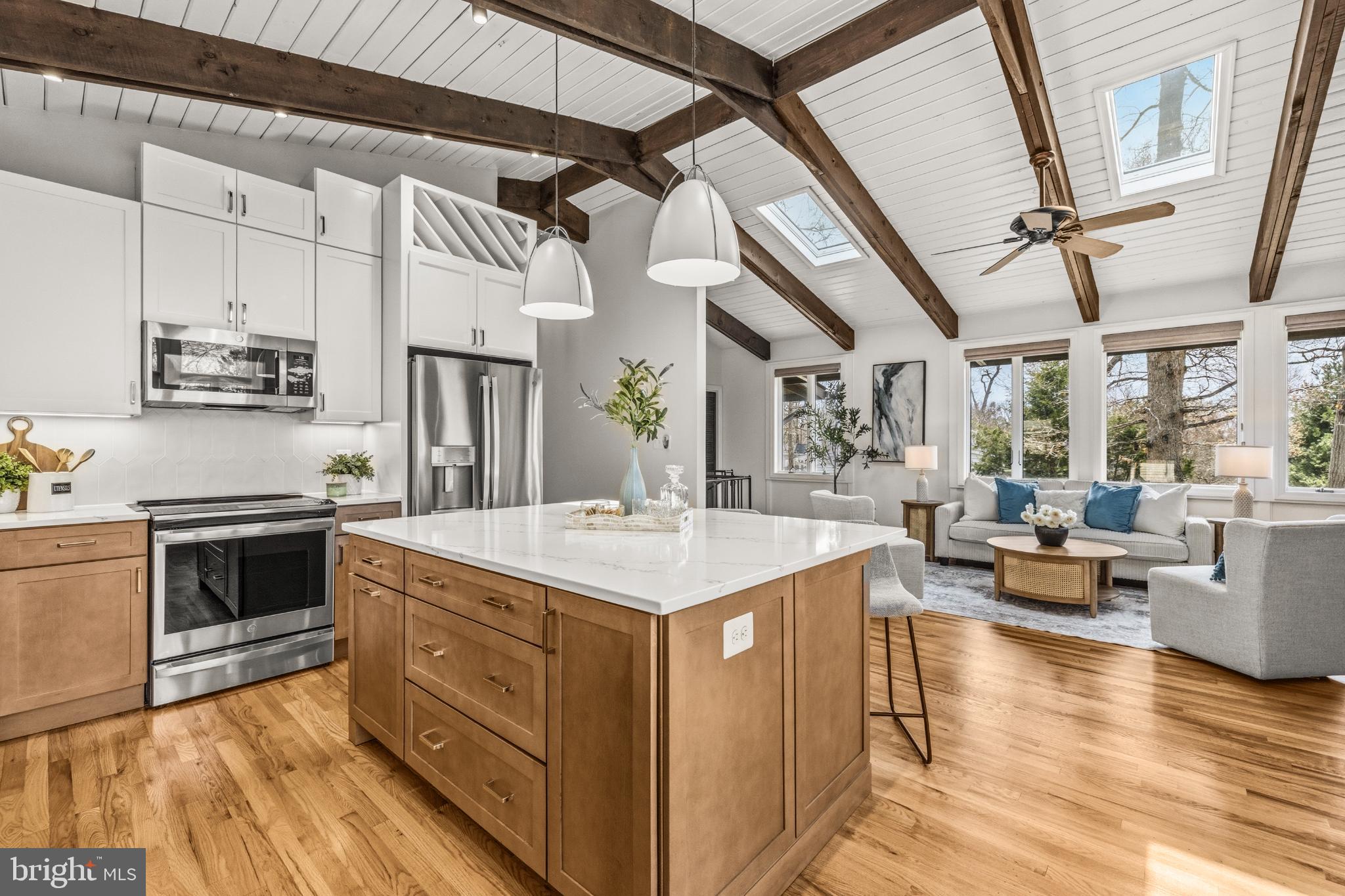 LEE MEADOWS - Residential