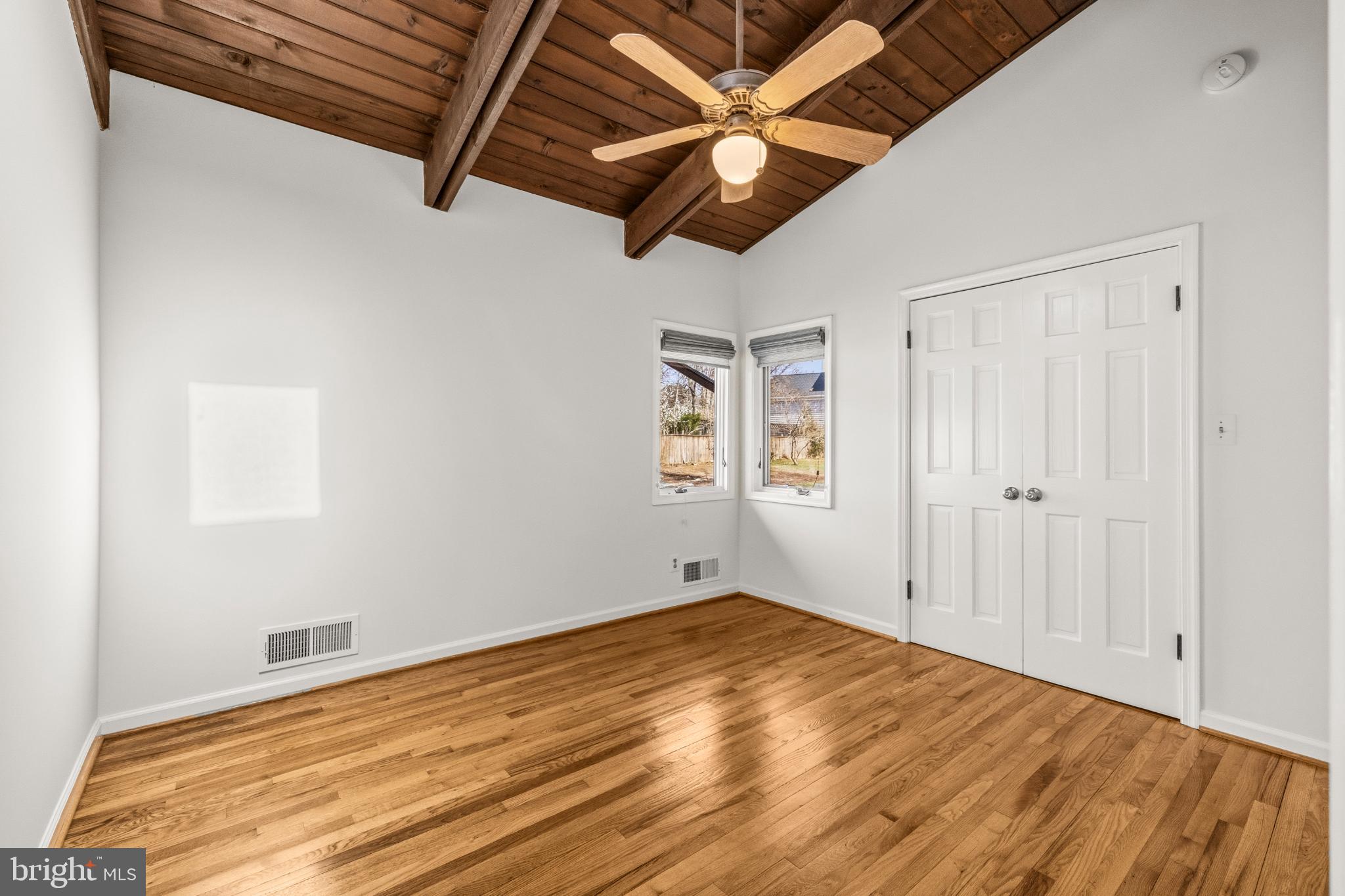 LEE MEADOWS - Residential