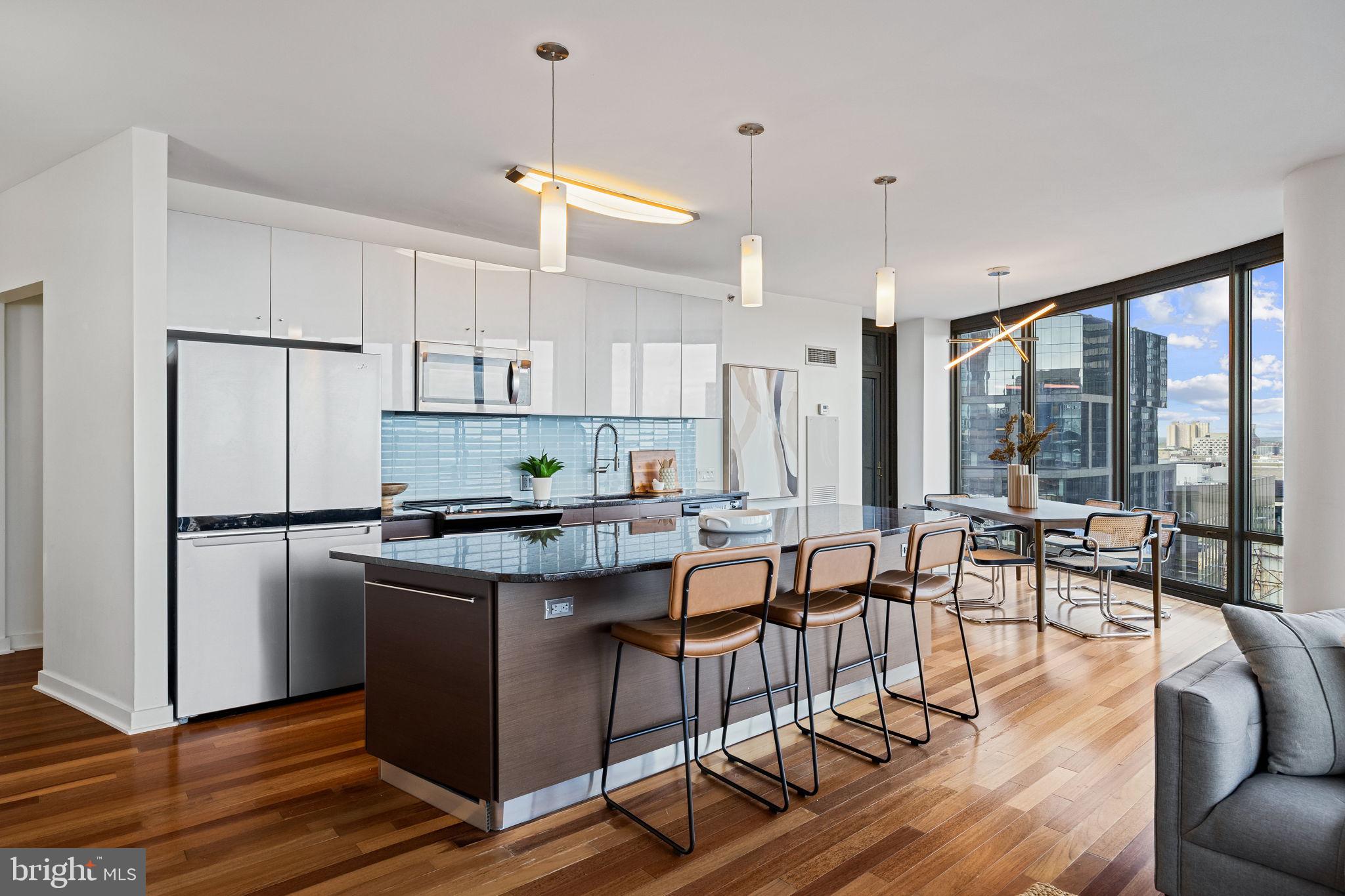 RITTENHOUSE SQUARE - Residential