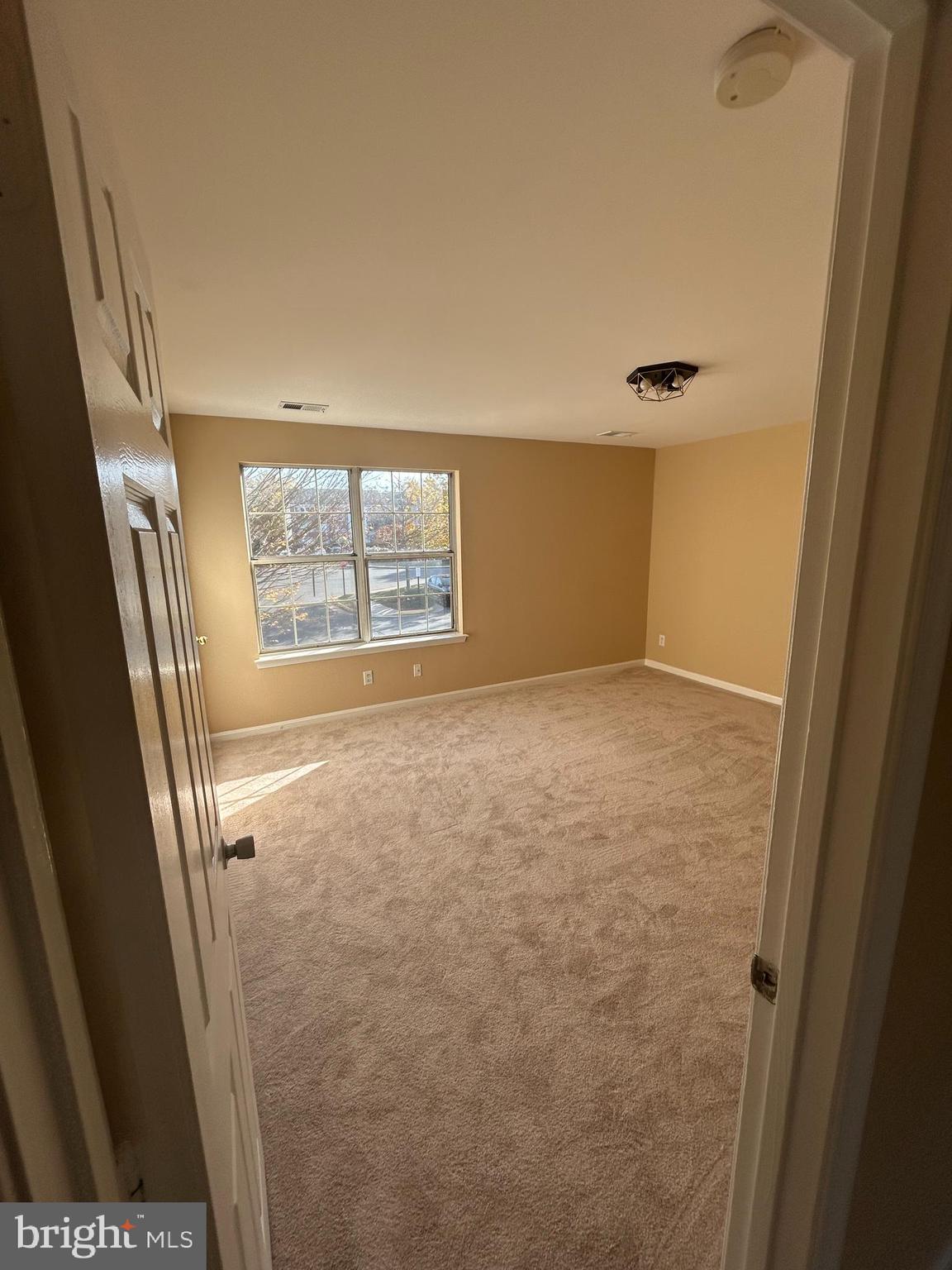 FOX CHASE/EXETER - Residential