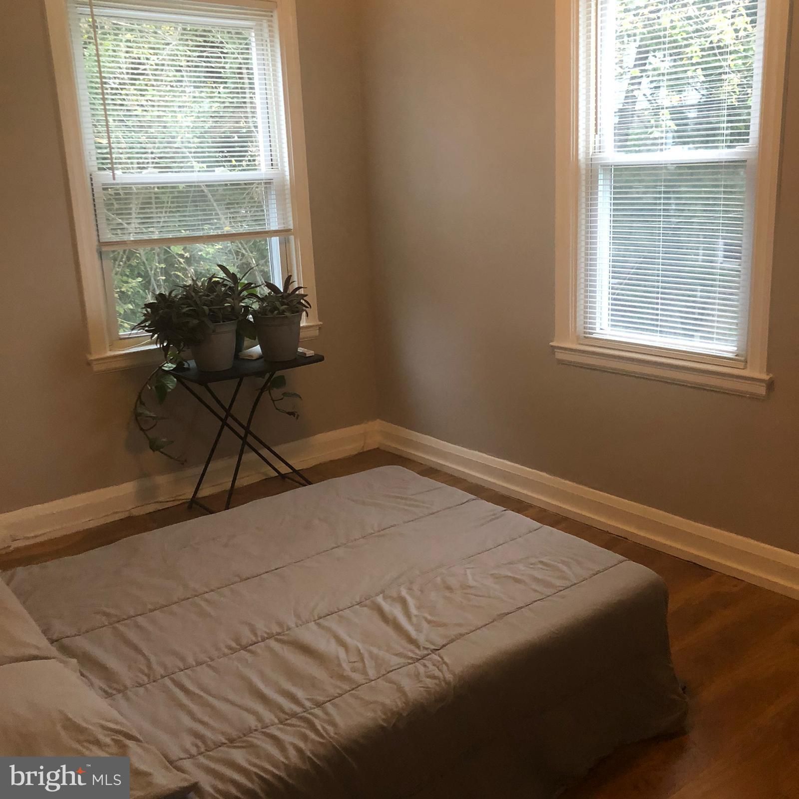 GOVANS - Residential Lease