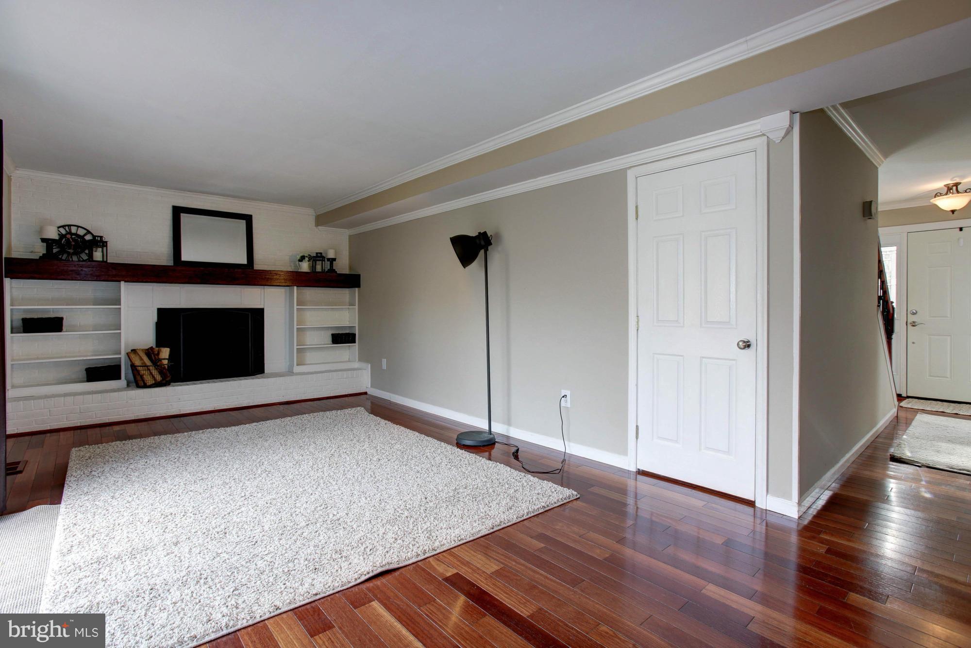 COUNTRY CLUB/LAKE MONTCLAIR - Residential