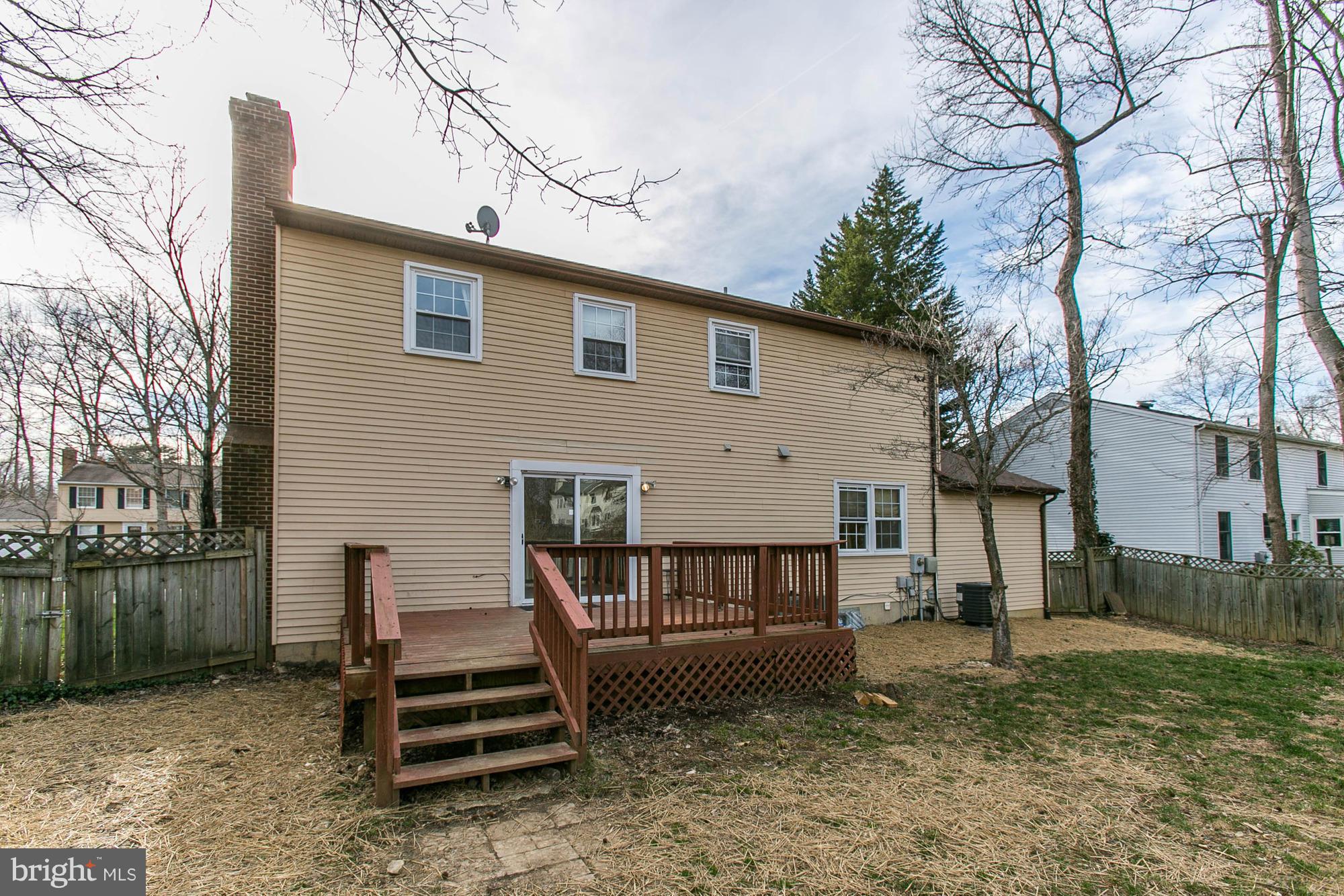 COUNTRY CLUB/LAKE MONTCLAIR - Residential