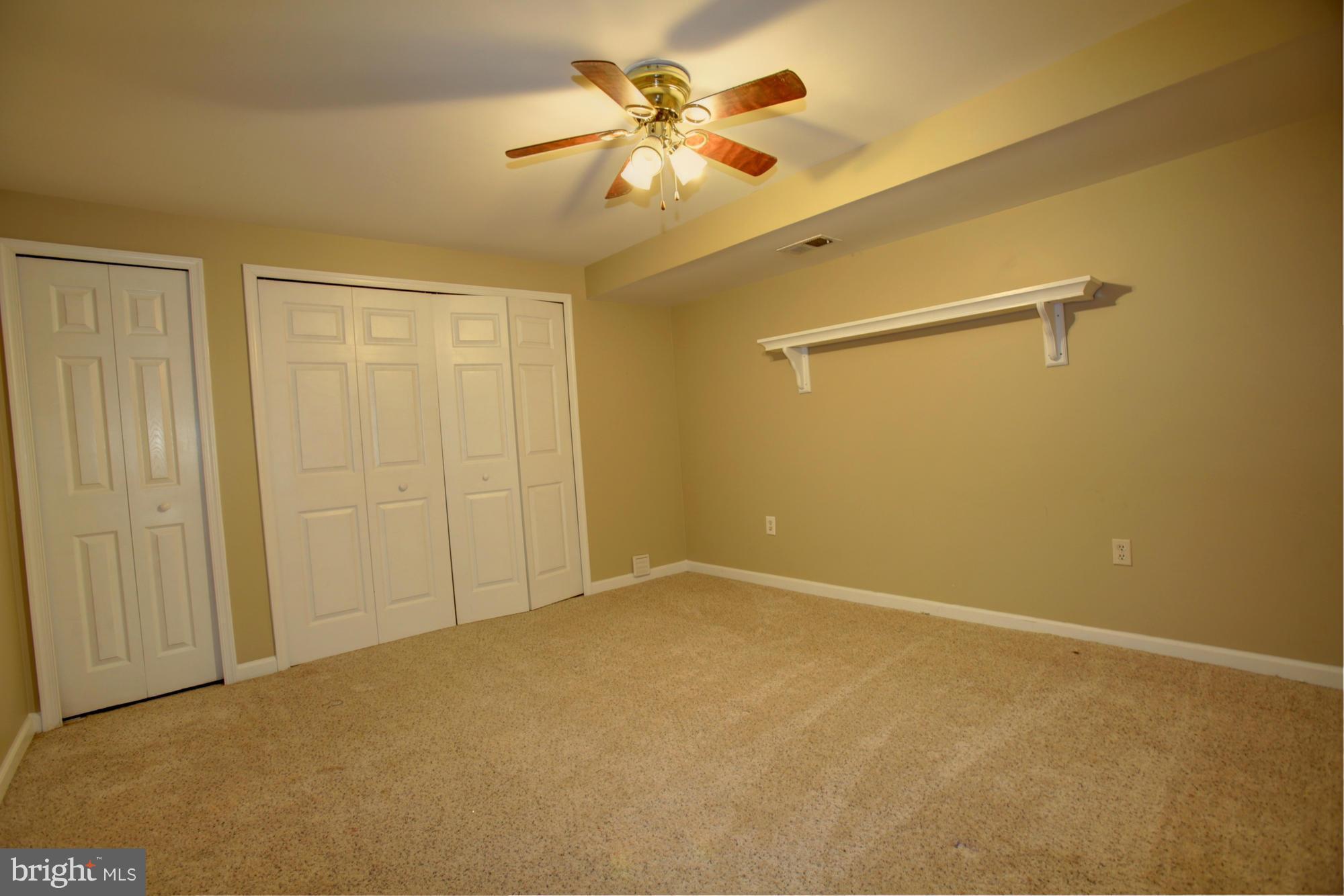 COUNTRY CLUB/LAKE MONTCLAIR - Residential