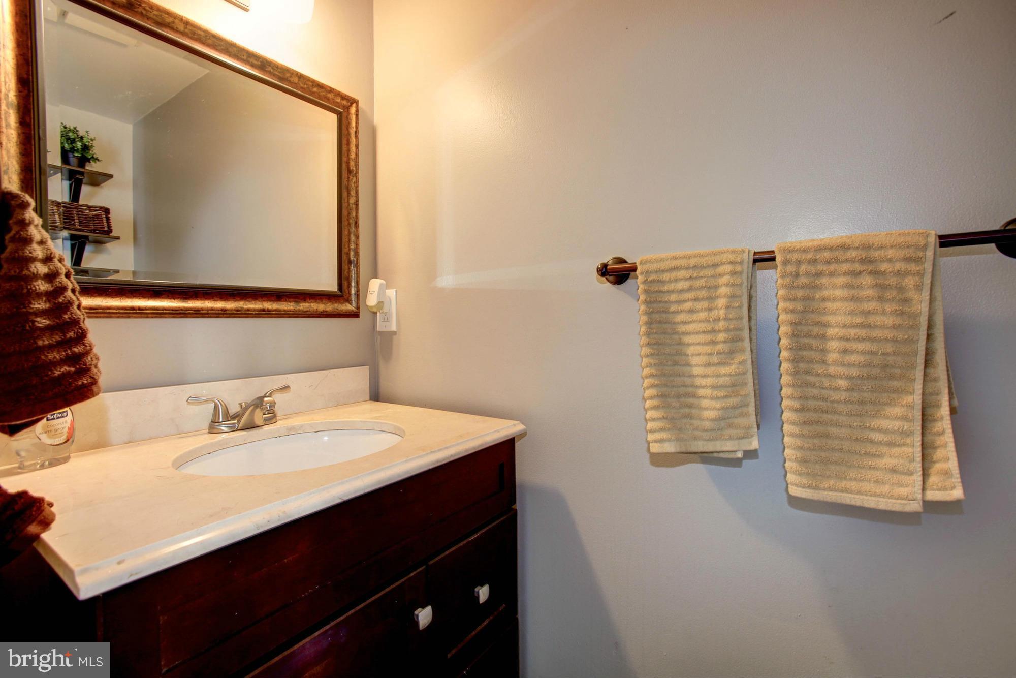 COUNTRY CLUB/LAKE MONTCLAIR - Residential