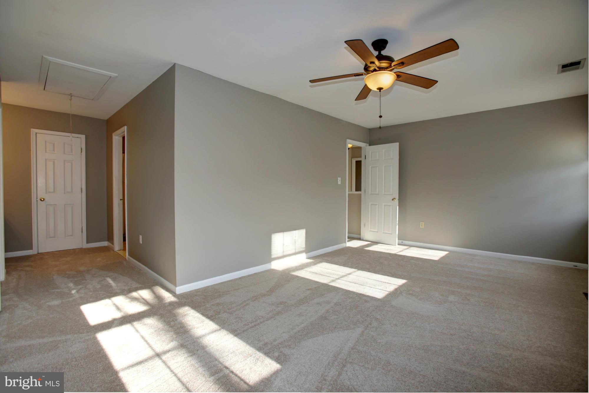 COUNTRY CLUB/LAKE MONTCLAIR - Residential