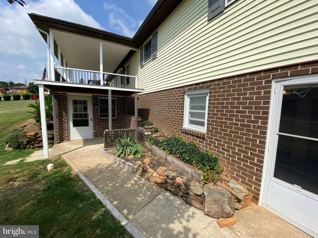 Photo of 192 Boyd Road, WRIGHTSVILLE, PA 17368 (MLS # PAYK2075234)