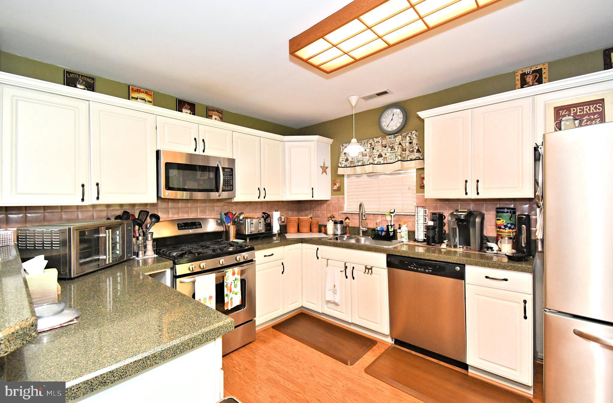 WINNERS CIRCLE - Residential