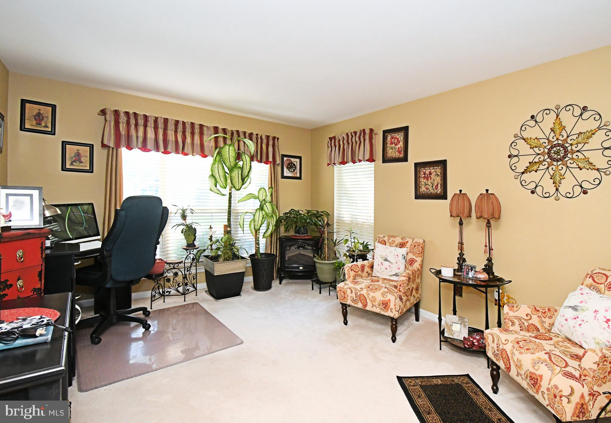 WINNERS CIRCLE - Residential