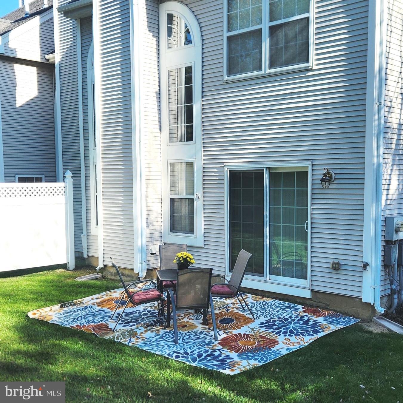 WINNERS CIRCLE - Residential