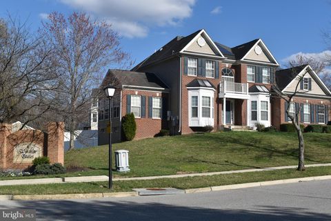 Homes For Sale - 2900 Valerian Lane<br/> UPPER MARLBORO, MD 20774