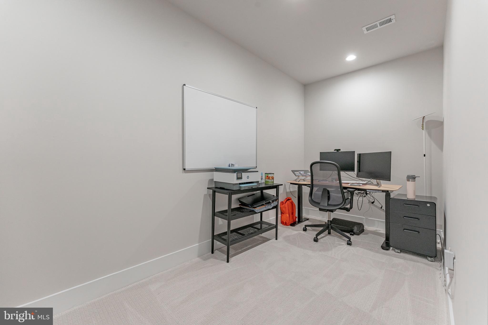 OVERLOOK AT TOWN CENTER - Residential