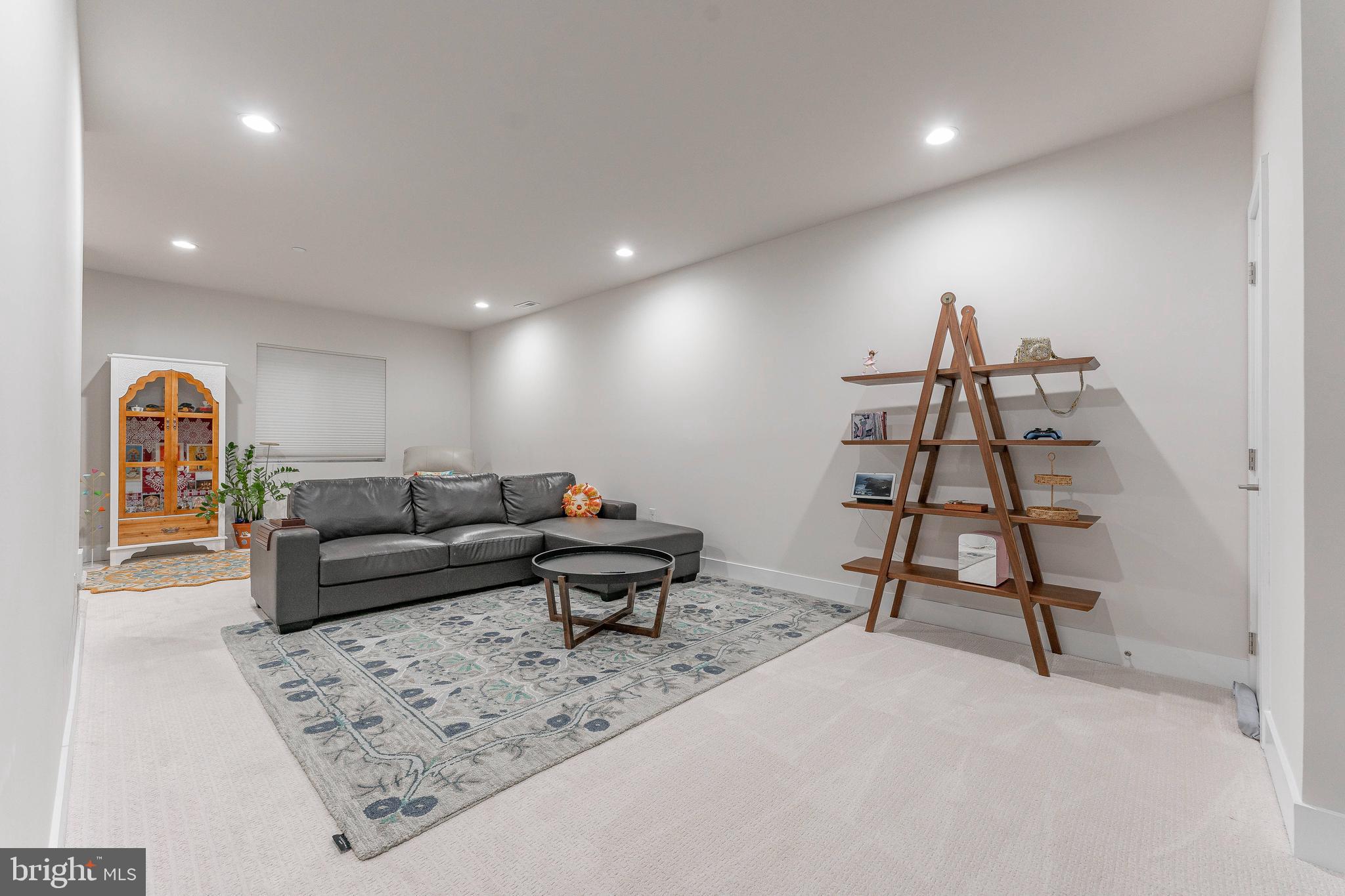 OVERLOOK AT TOWN CENTER - Residential