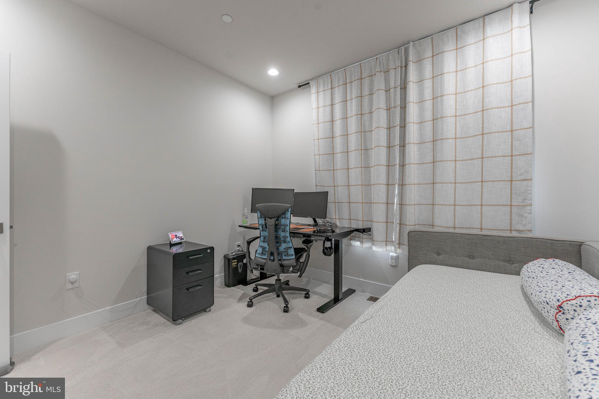 OVERLOOK AT TOWN CENTER - Residential