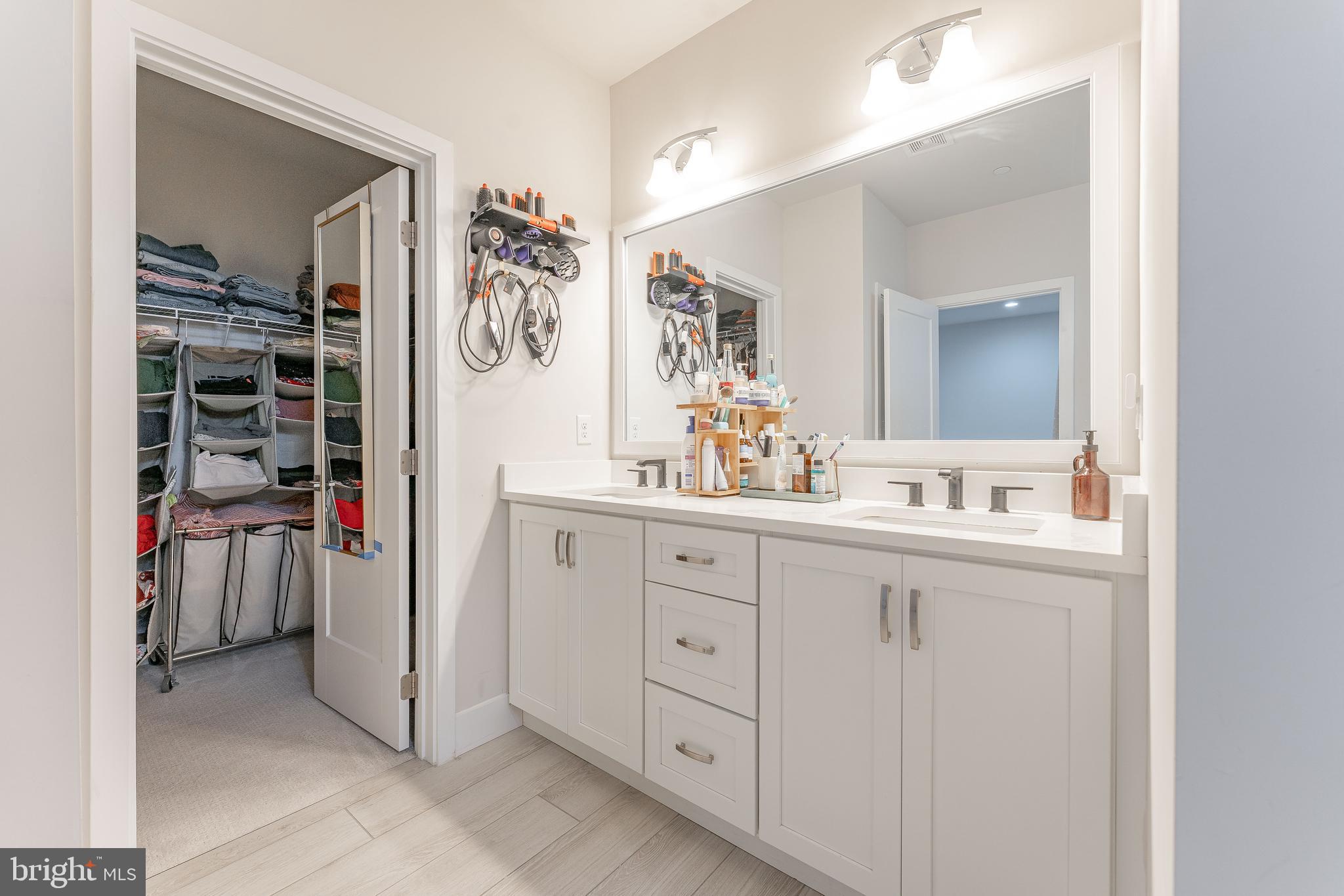 OVERLOOK AT TOWN CENTER - Residential