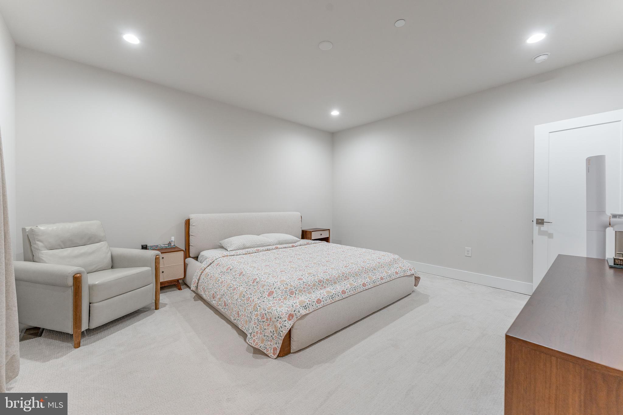 OVERLOOK AT TOWN CENTER - Residential