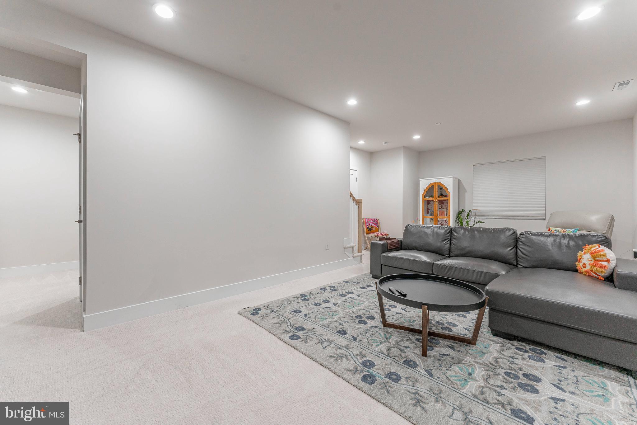 OVERLOOK AT TOWN CENTER - Residential