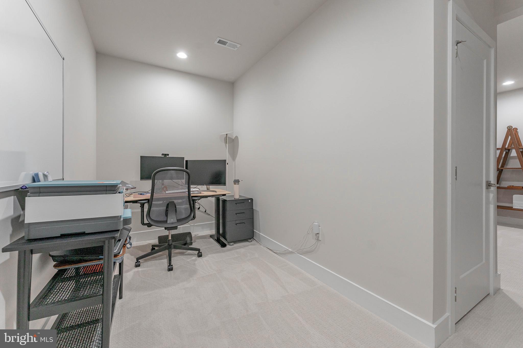 OVERLOOK AT TOWN CENTER - Residential