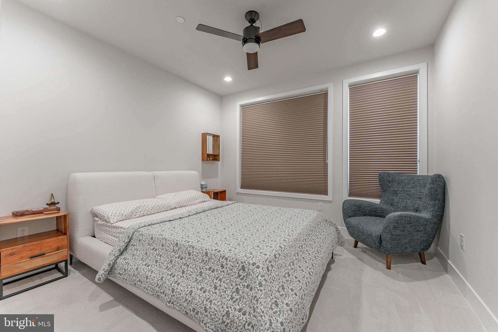 OVERLOOK AT TOWN CENTER - Residential