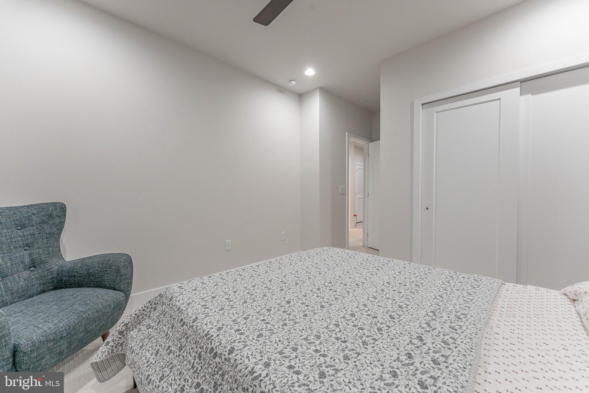 OVERLOOK AT TOWN CENTER - Residential