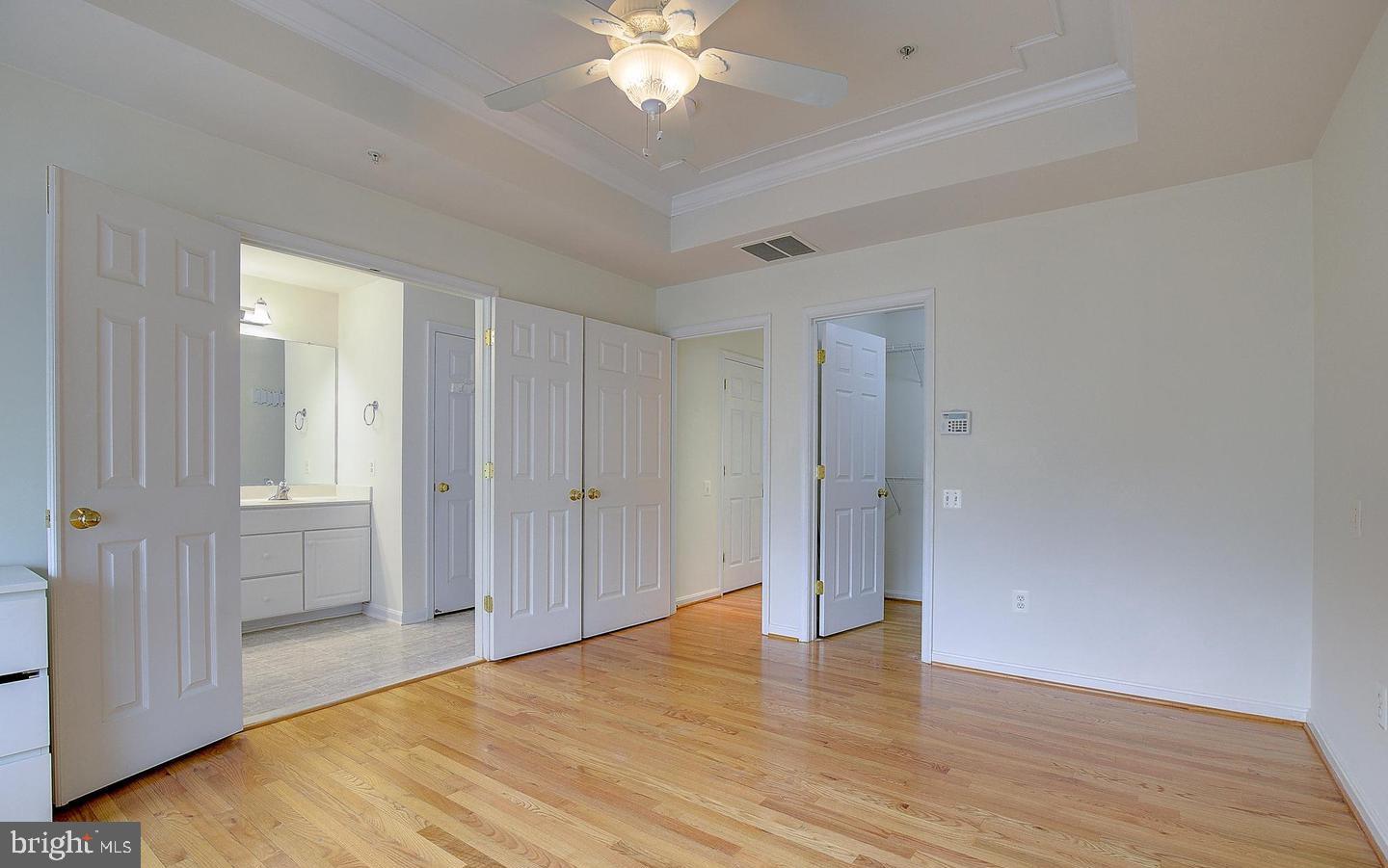 WHEATON HILLS - Residential Lease