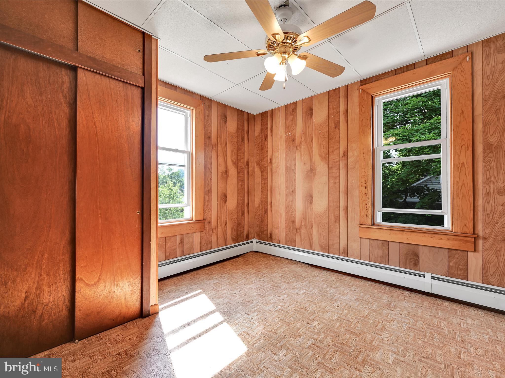 ORWIGSBURG - Residential