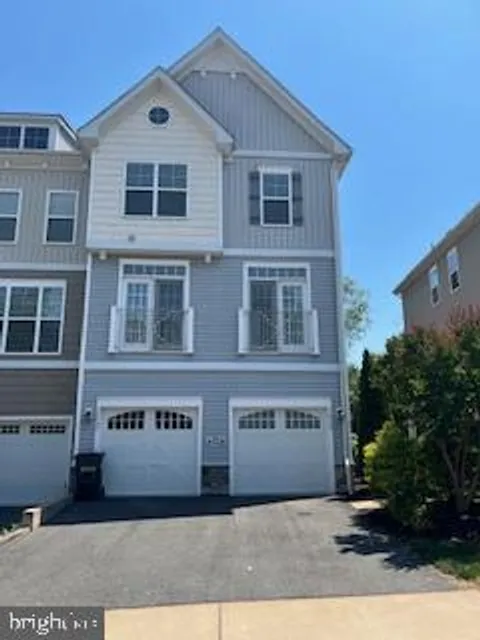 12729 Lotte Drive, Woodbridge, VA MLS: VAPW2089212