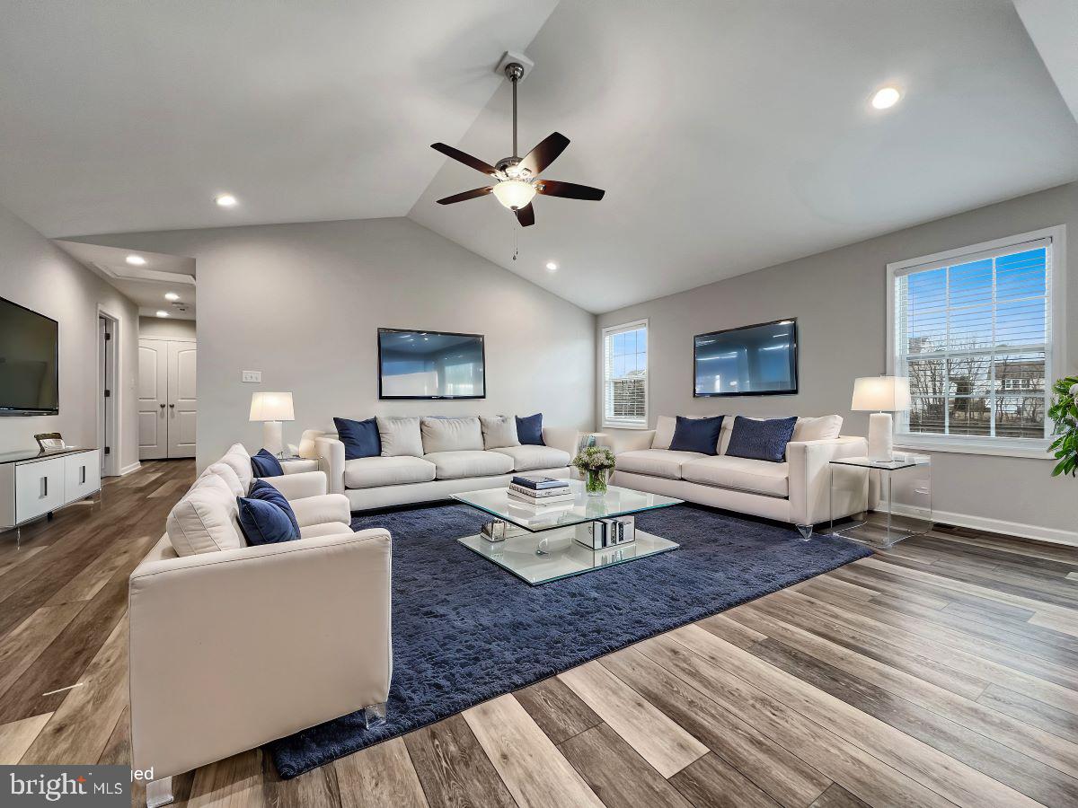 PRENTISS POINT - Residential