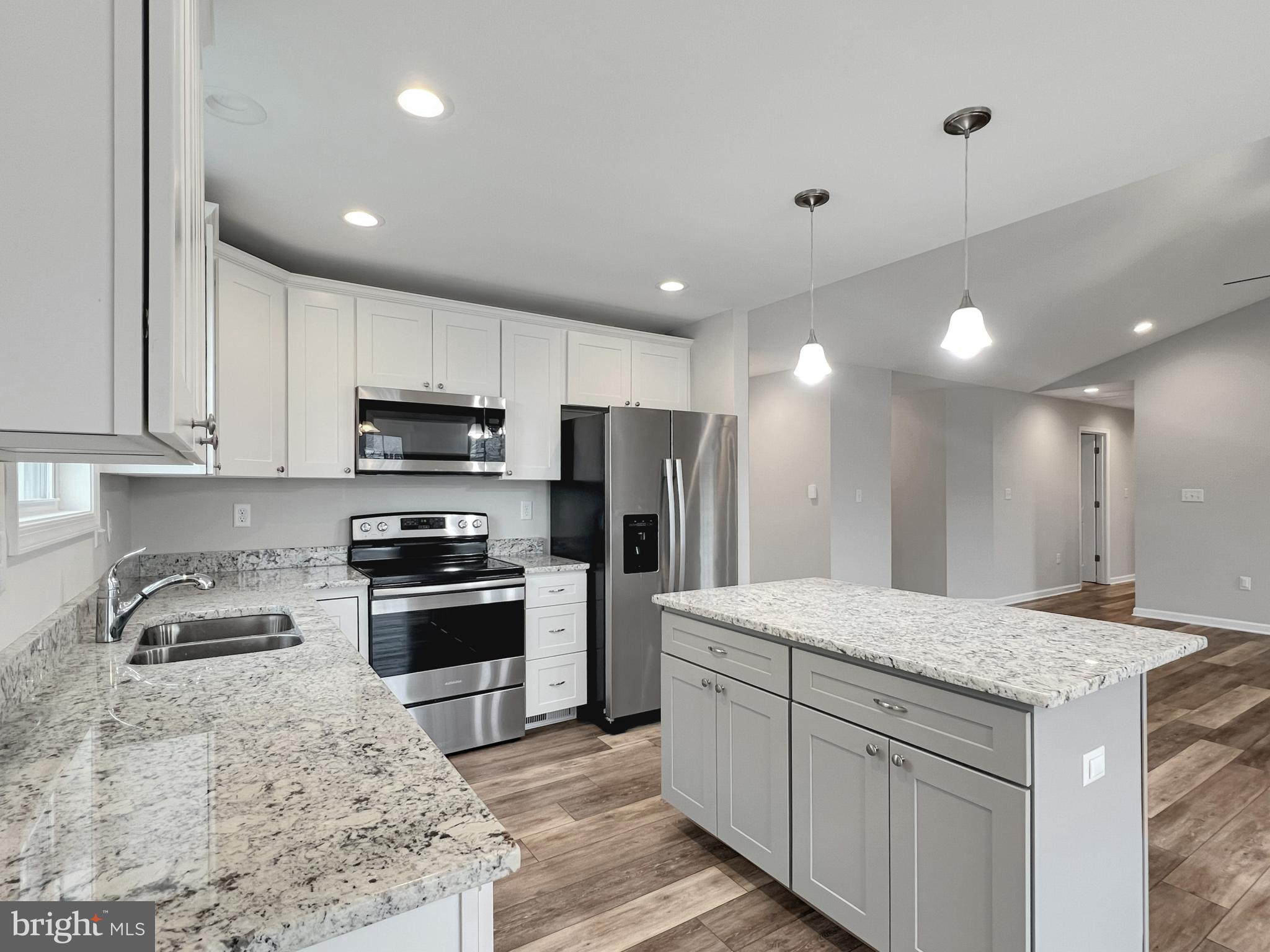 PRENTISS POINT - Residential