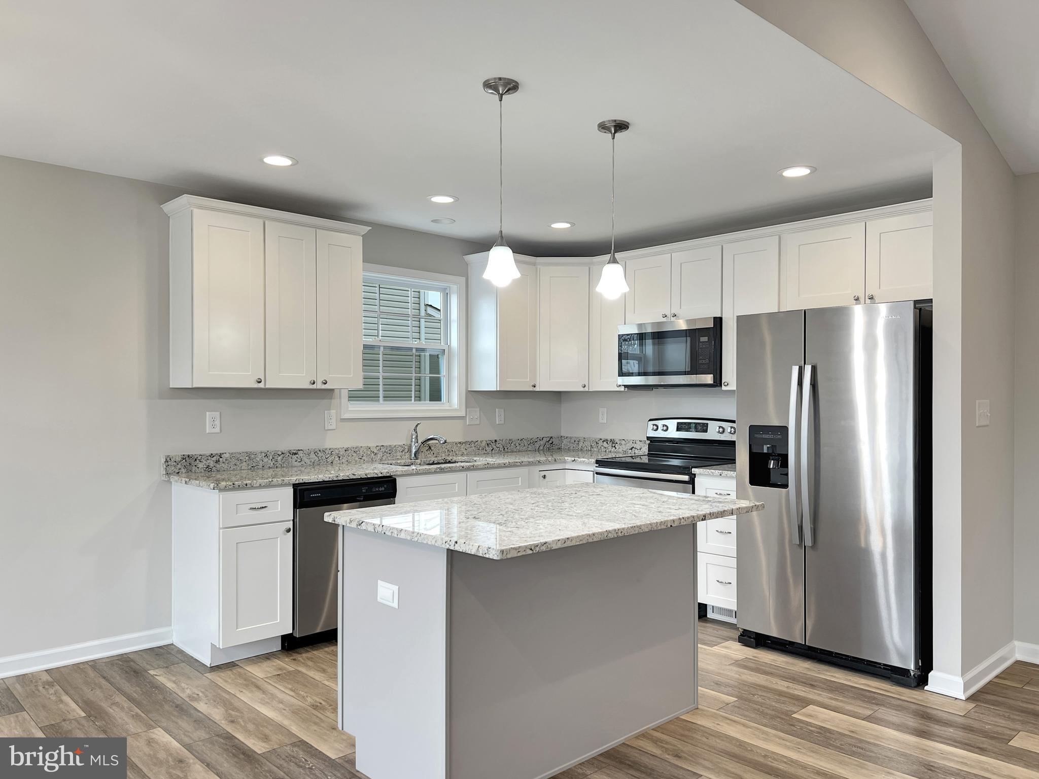 PRENTISS POINT - Residential