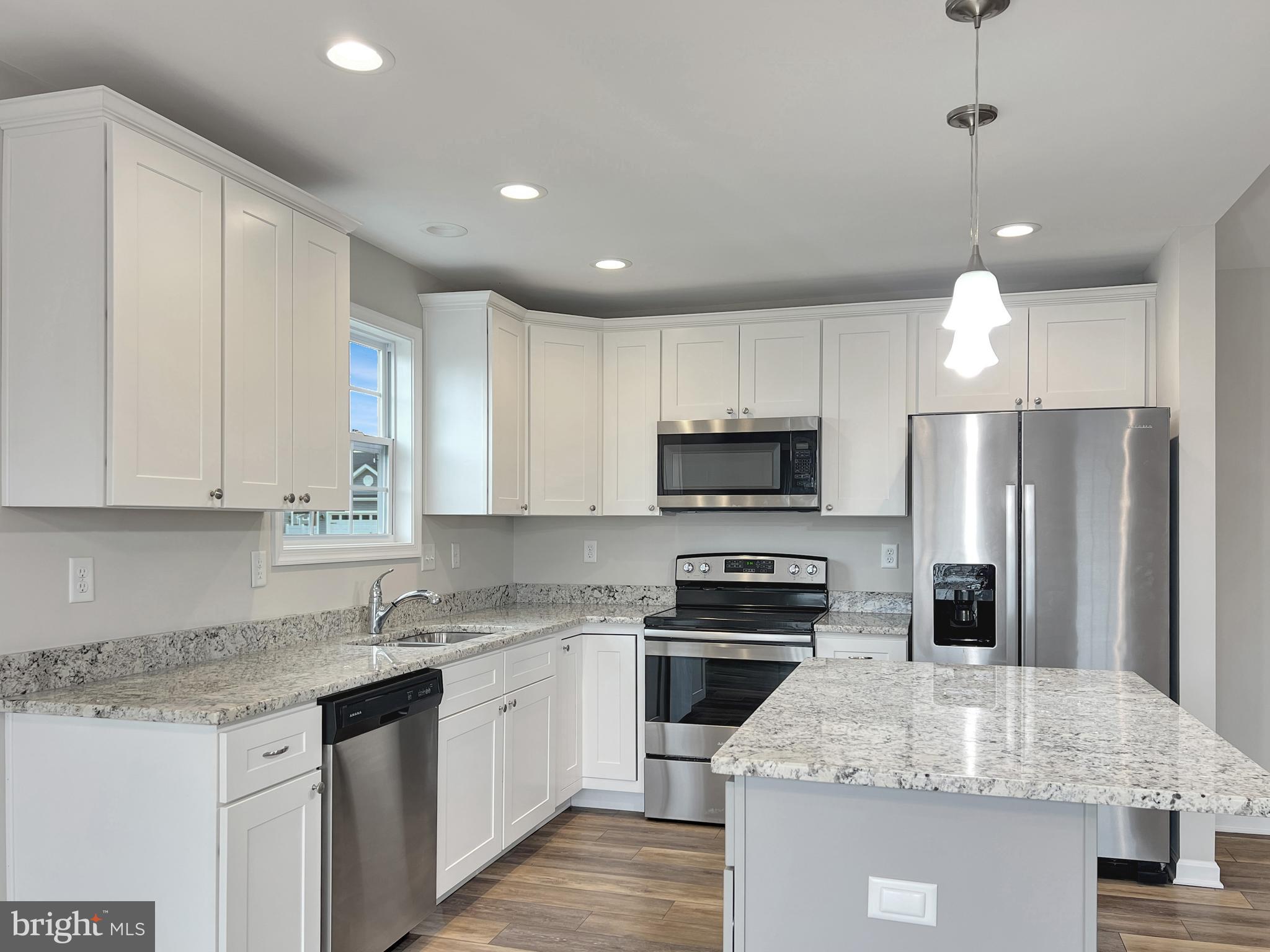 PRENTISS POINT - Residential