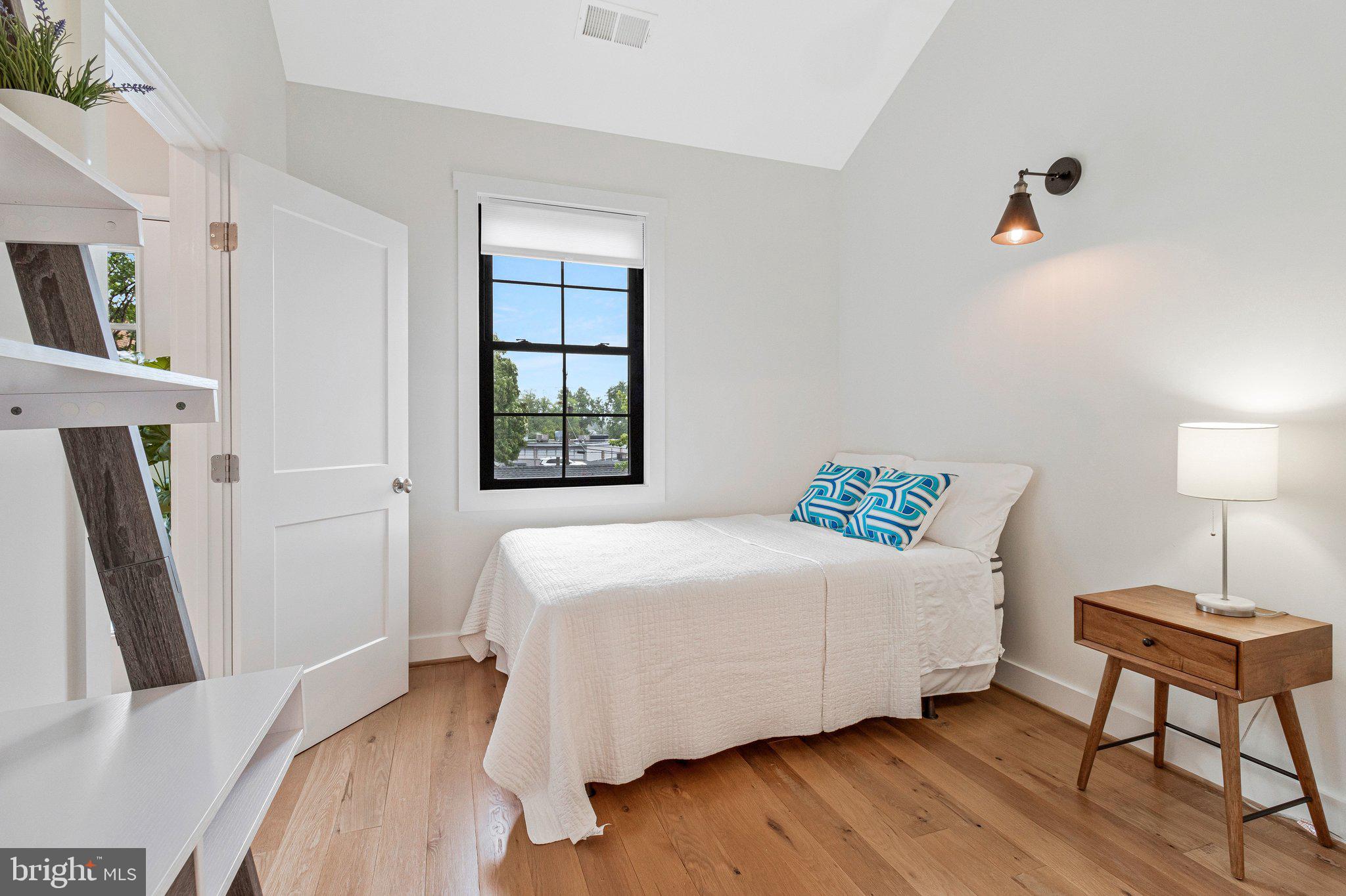 CHERRYDALE - Residential
