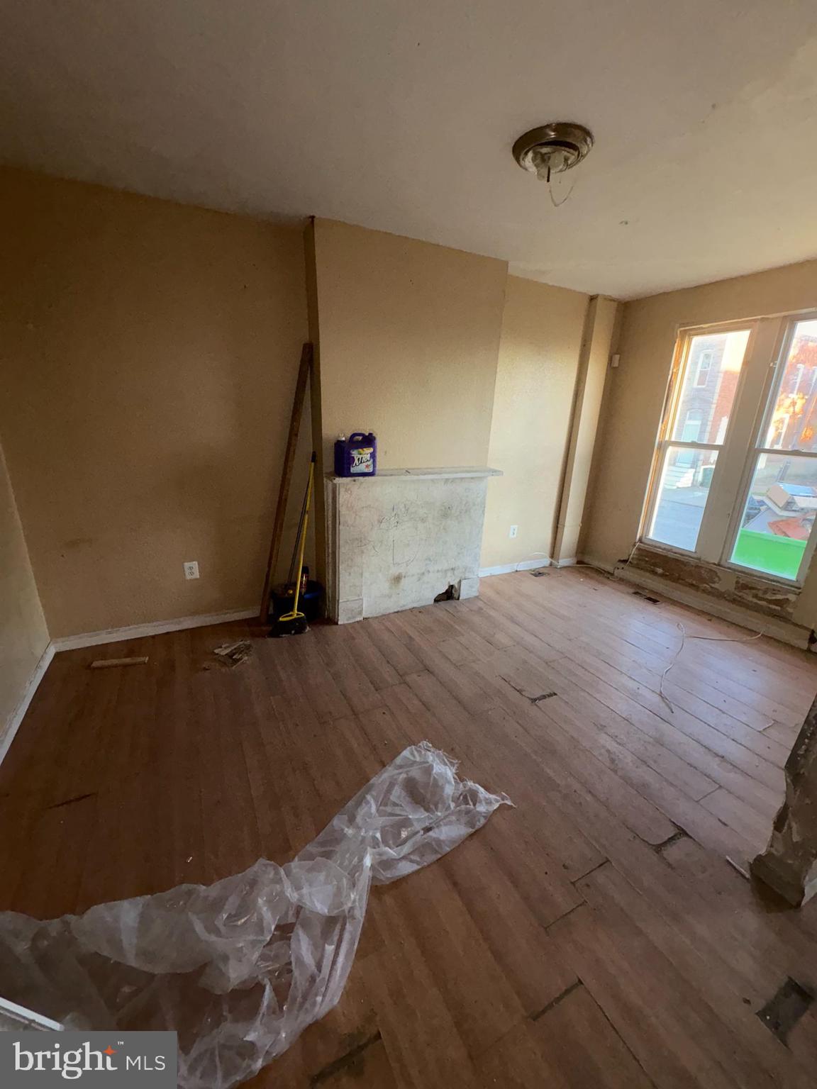 MONDAWMIN - Residential