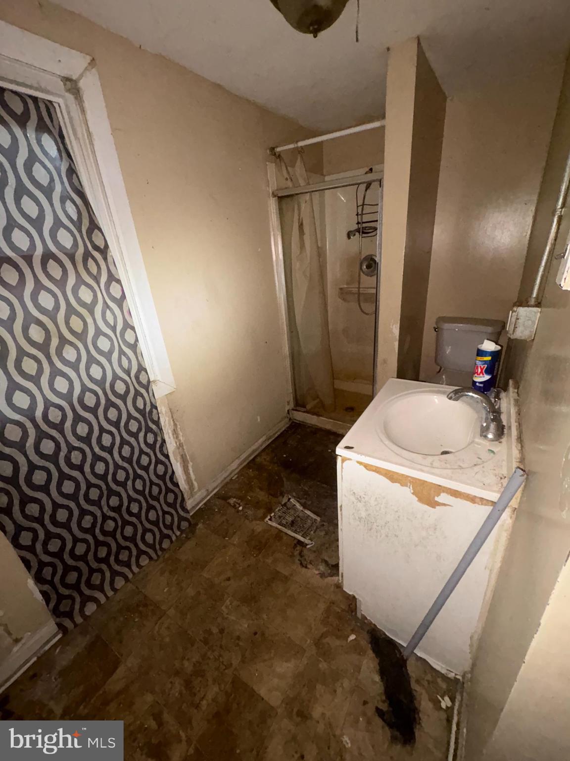 MONDAWMIN - Residential