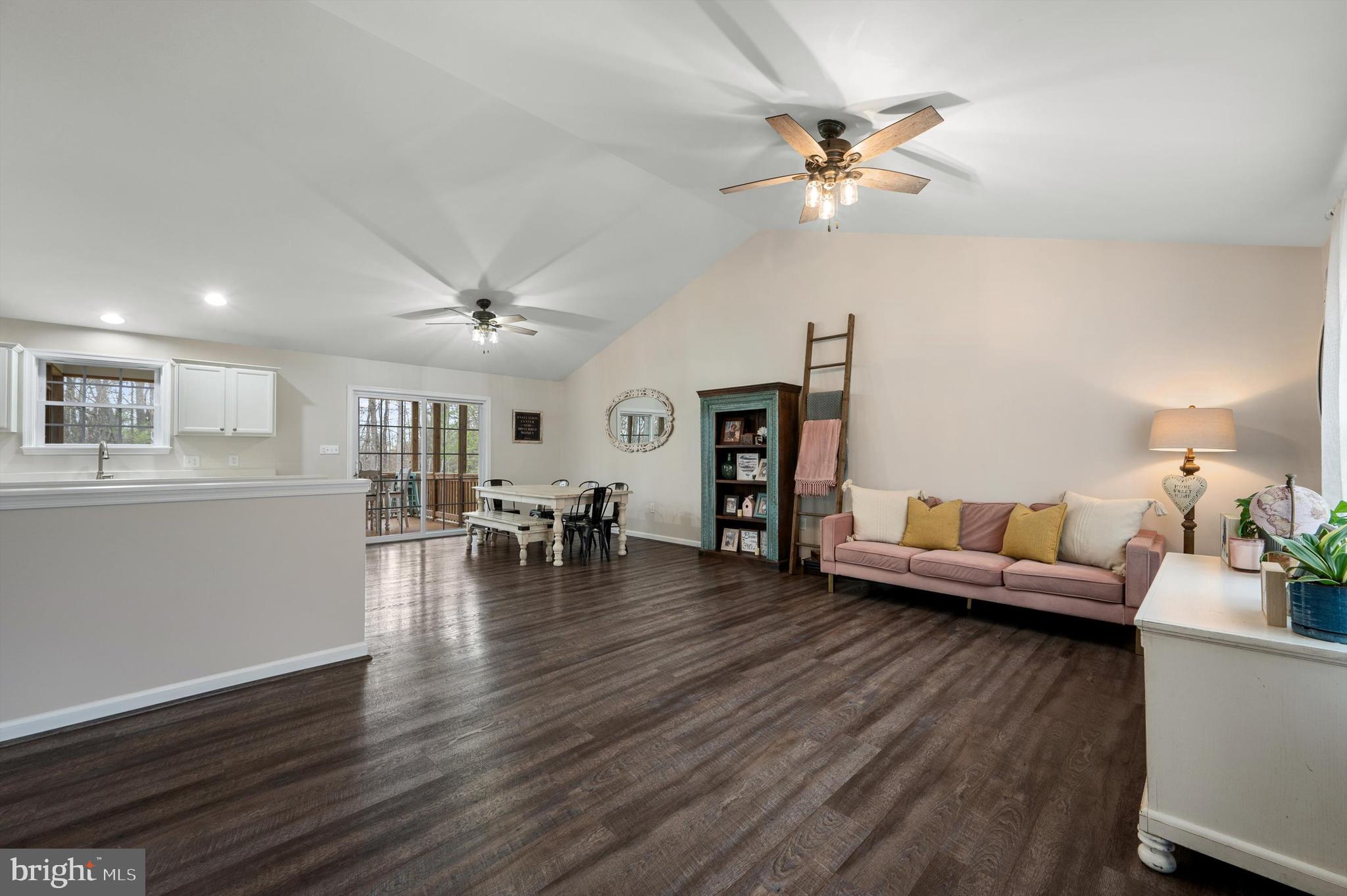 SHANNONDALE - Residential