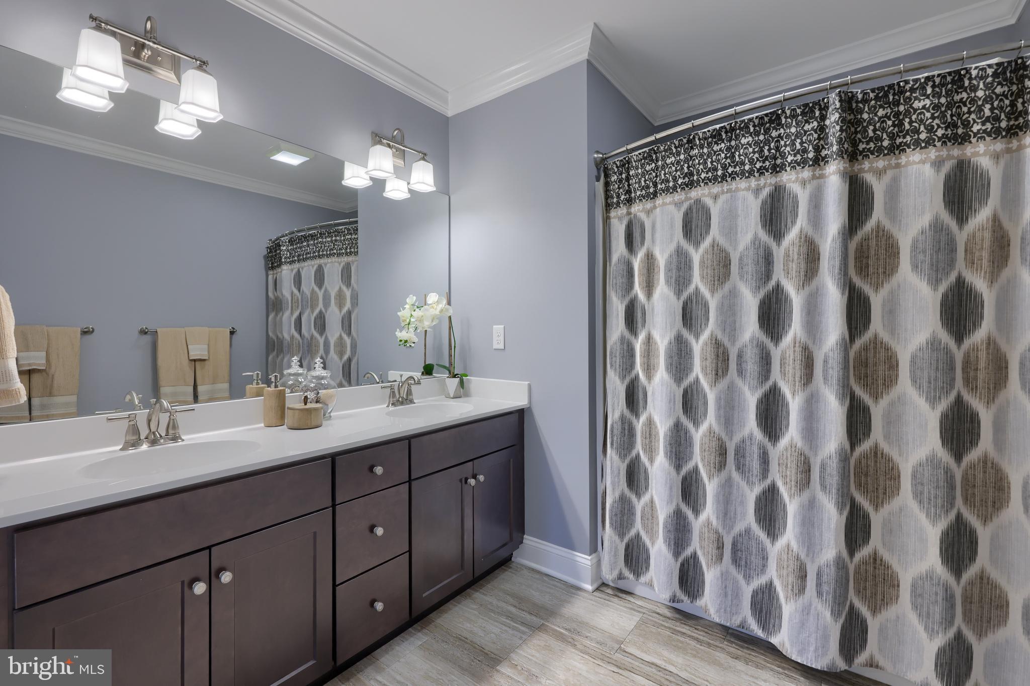 HAYDN MANOR - Residential