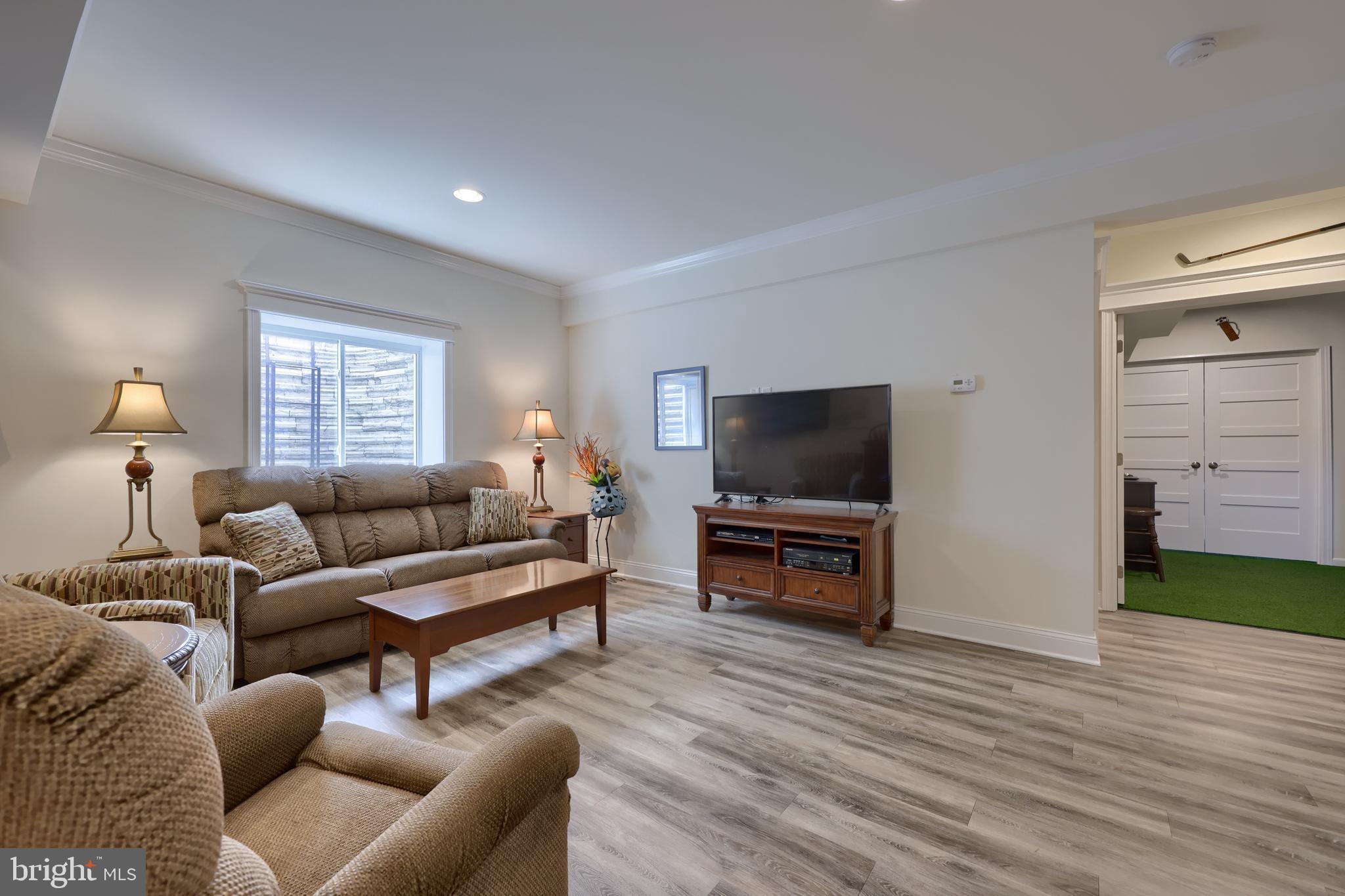 HAYDN MANOR - Residential