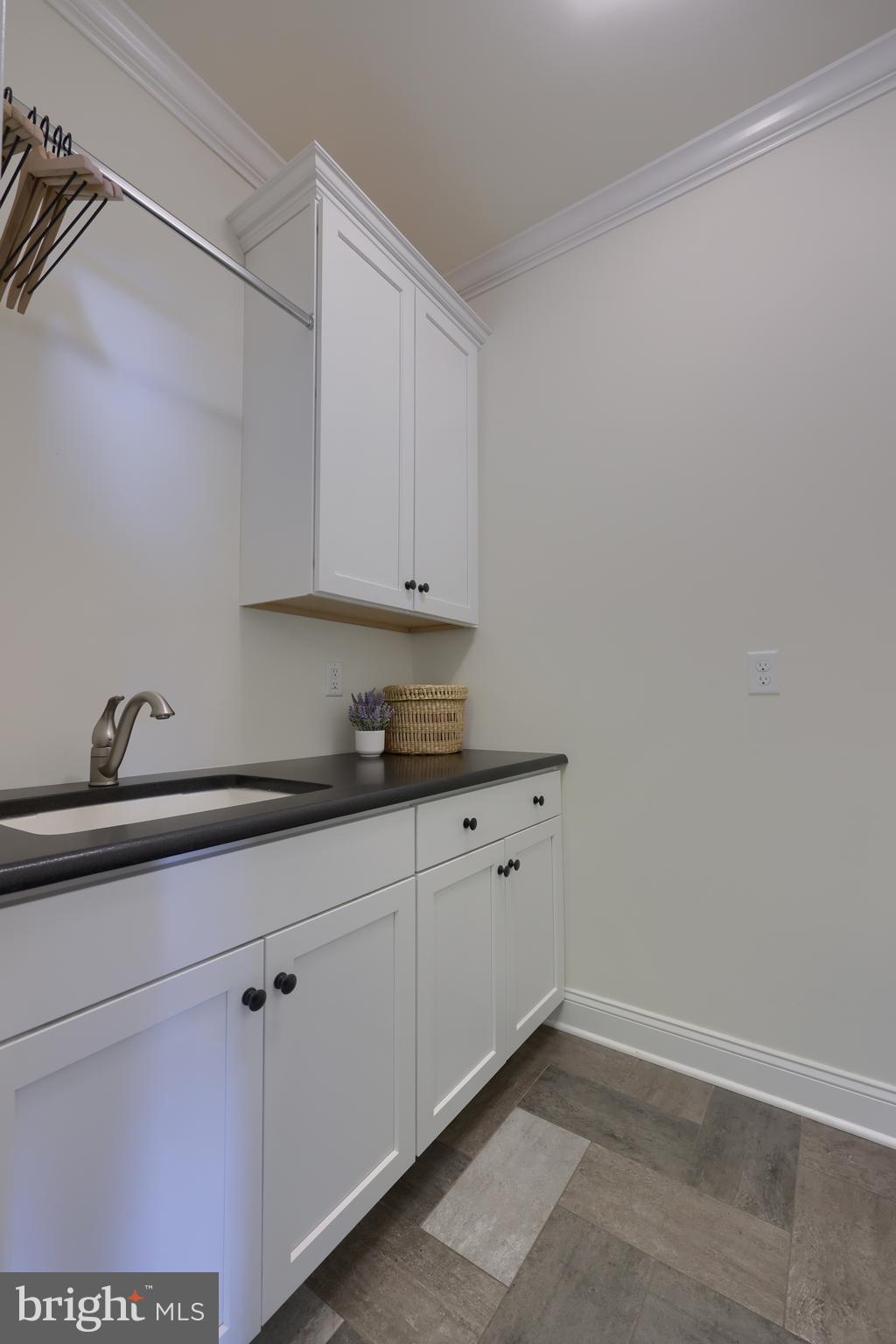 HAYDN MANOR - Residential