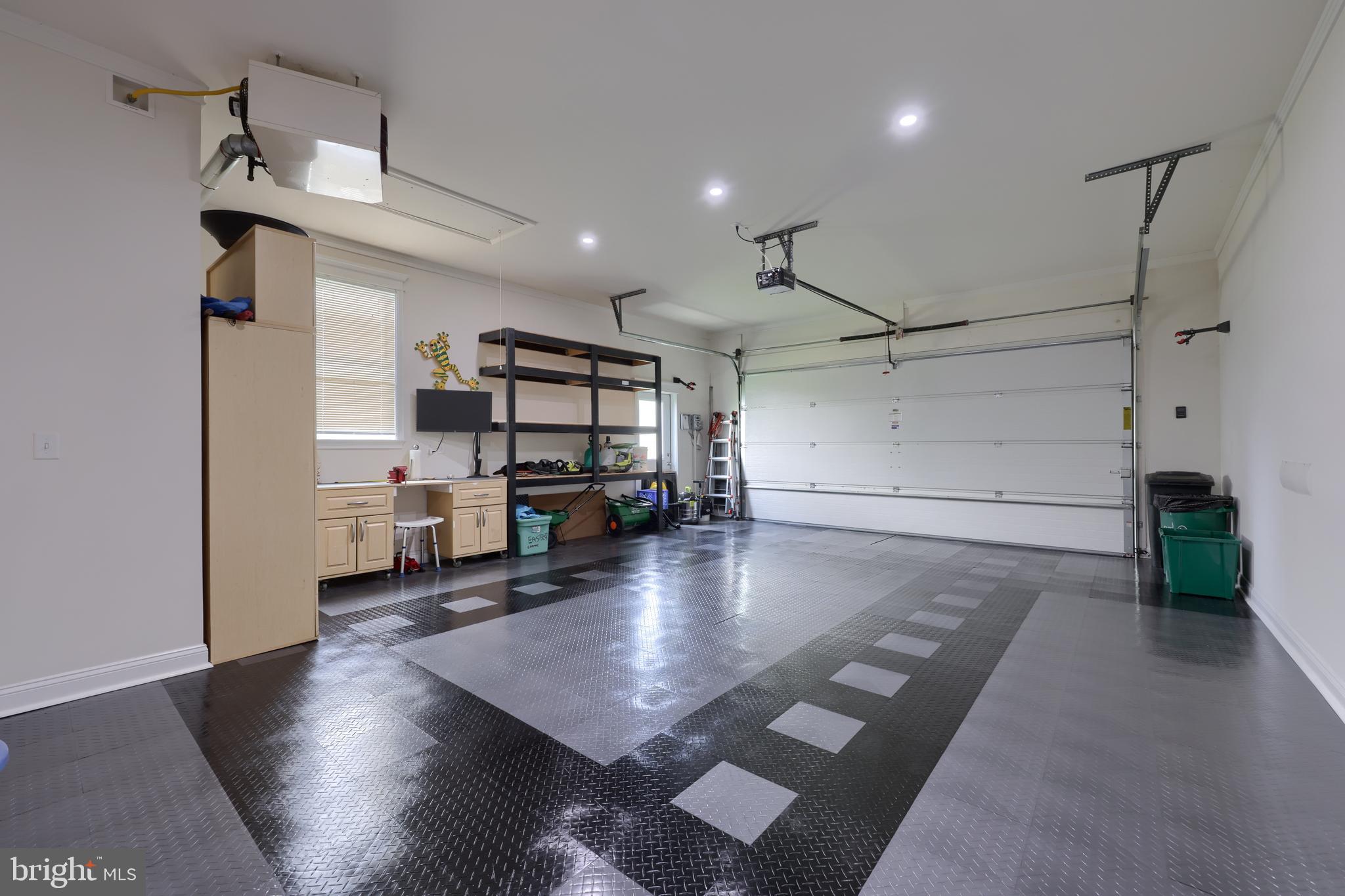 HAYDN MANOR - Residential