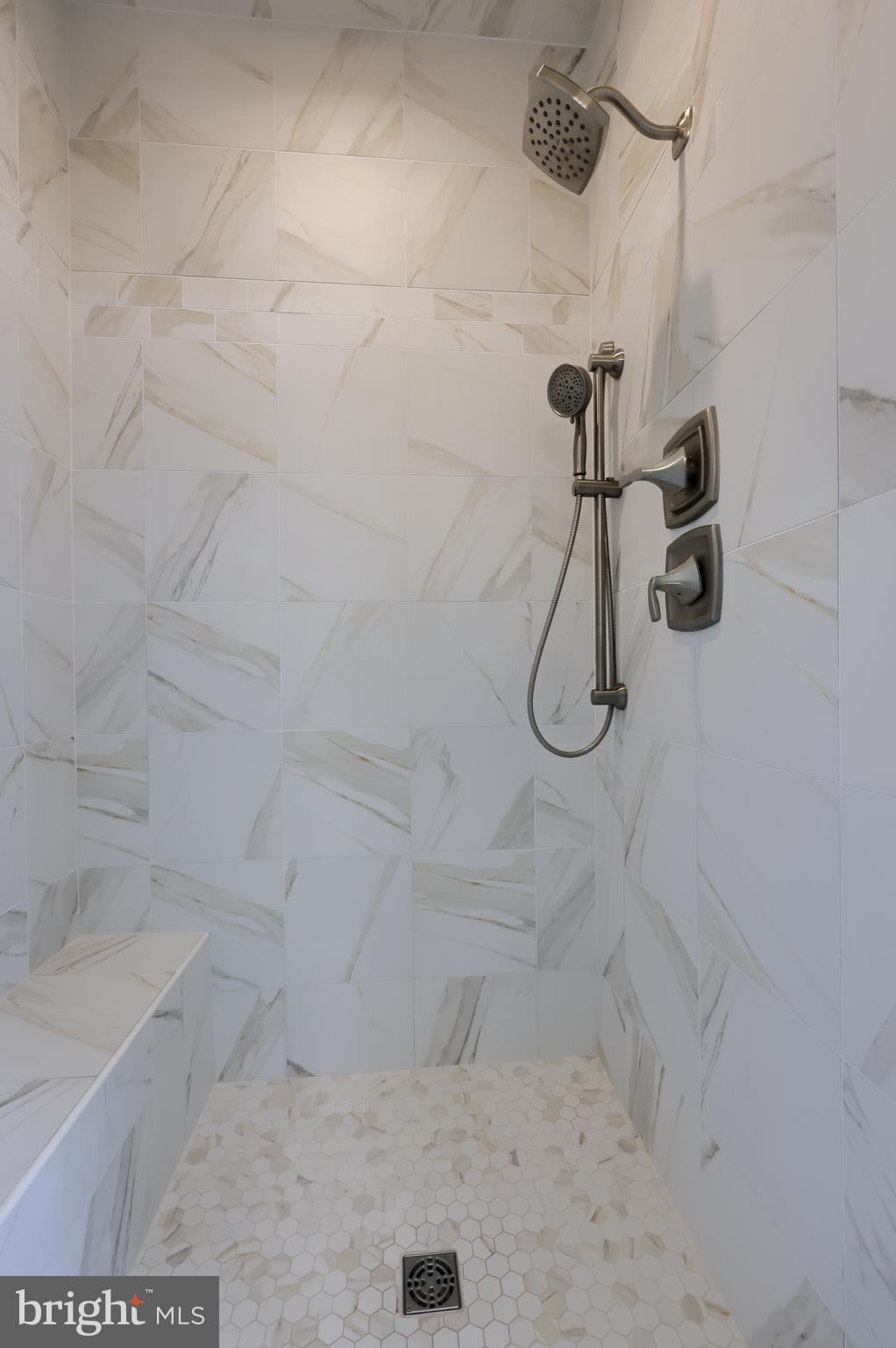 HAYDN MANOR - Residential