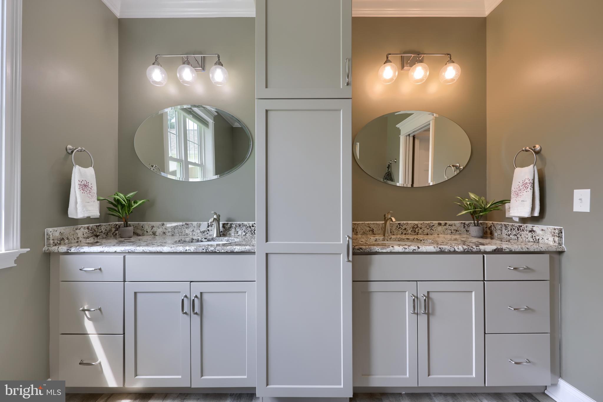 HAYDN MANOR - Residential