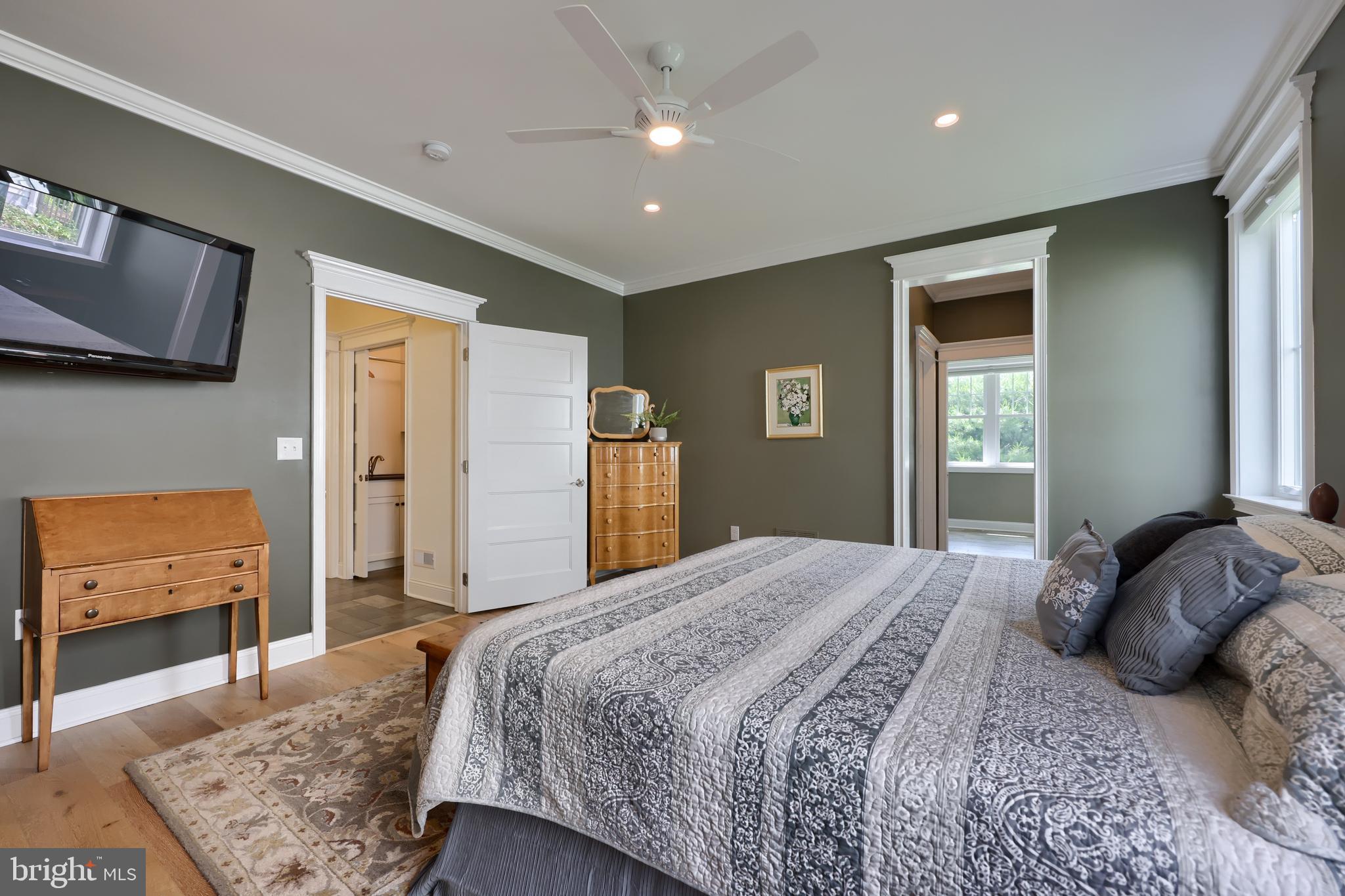 HAYDN MANOR - Residential